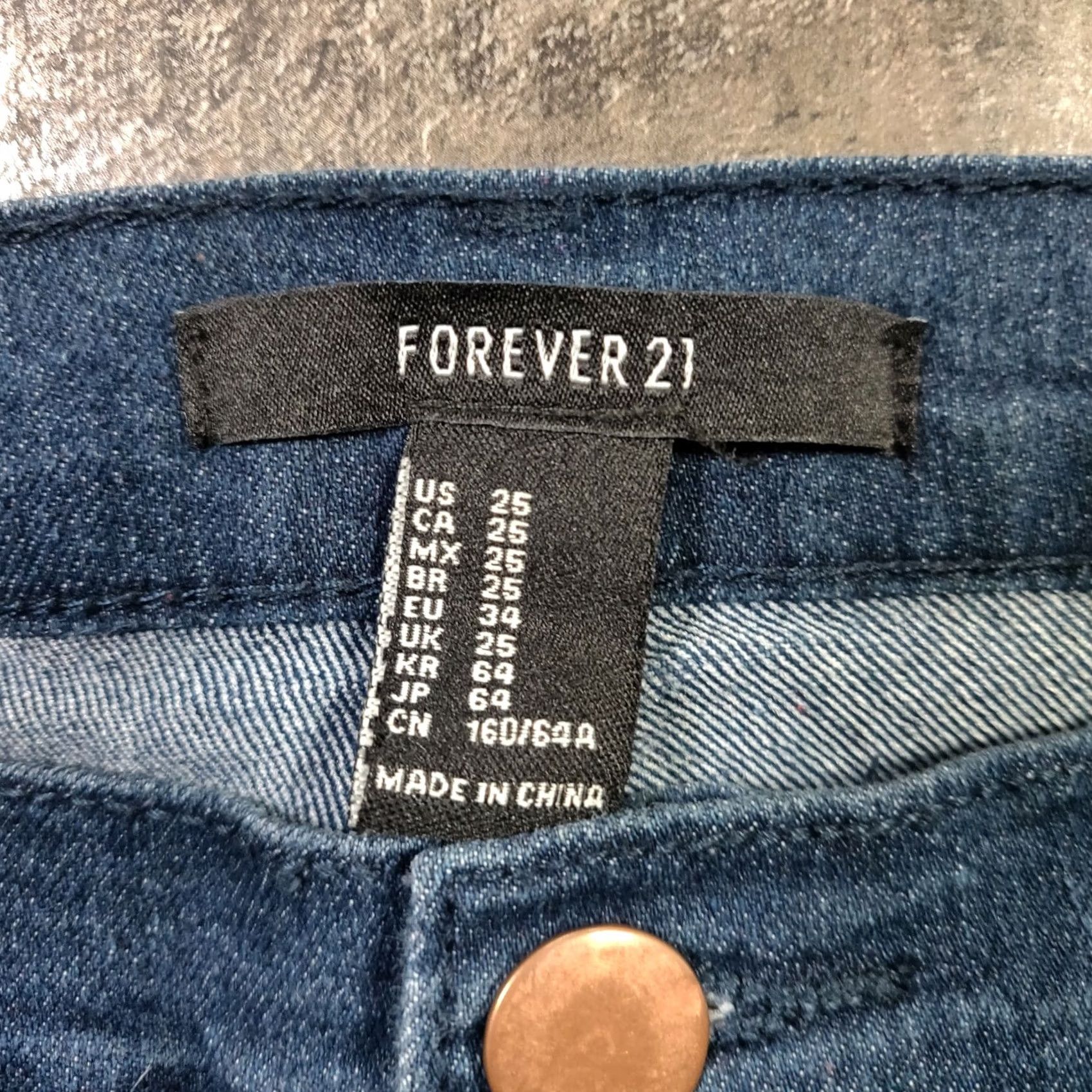 Forever 21 Forever 21 Jeans Womens 25 Low Rise Skinny Zip Closure Dark Wash Denim Blue 5-Pocket Mens? Size 42" / US 20 - 3 Thumbnail