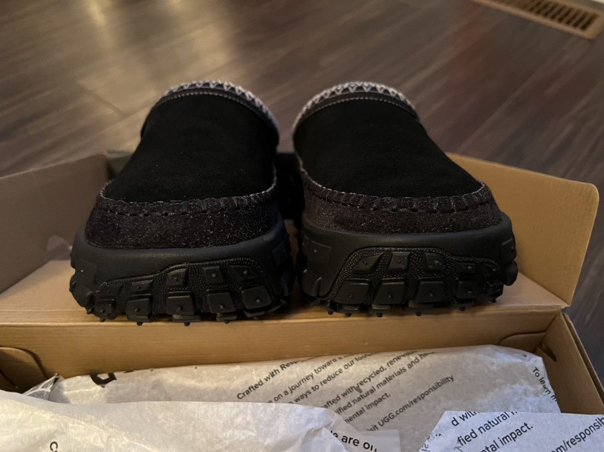 Ugg Ugg Venture Daze Black US M9/W10 Size US 9 / EU 42 - 4 Thumbnail
