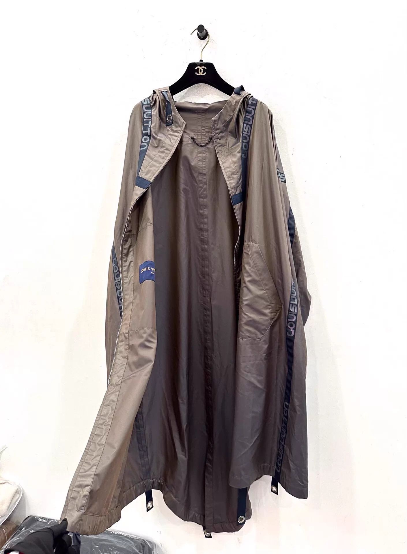 Louis Vuitton LV Men's Brown Mid-Length Black Laser Monogram Overcoat Size US S / EU 44-46 / 1 - 4 Thumbnail