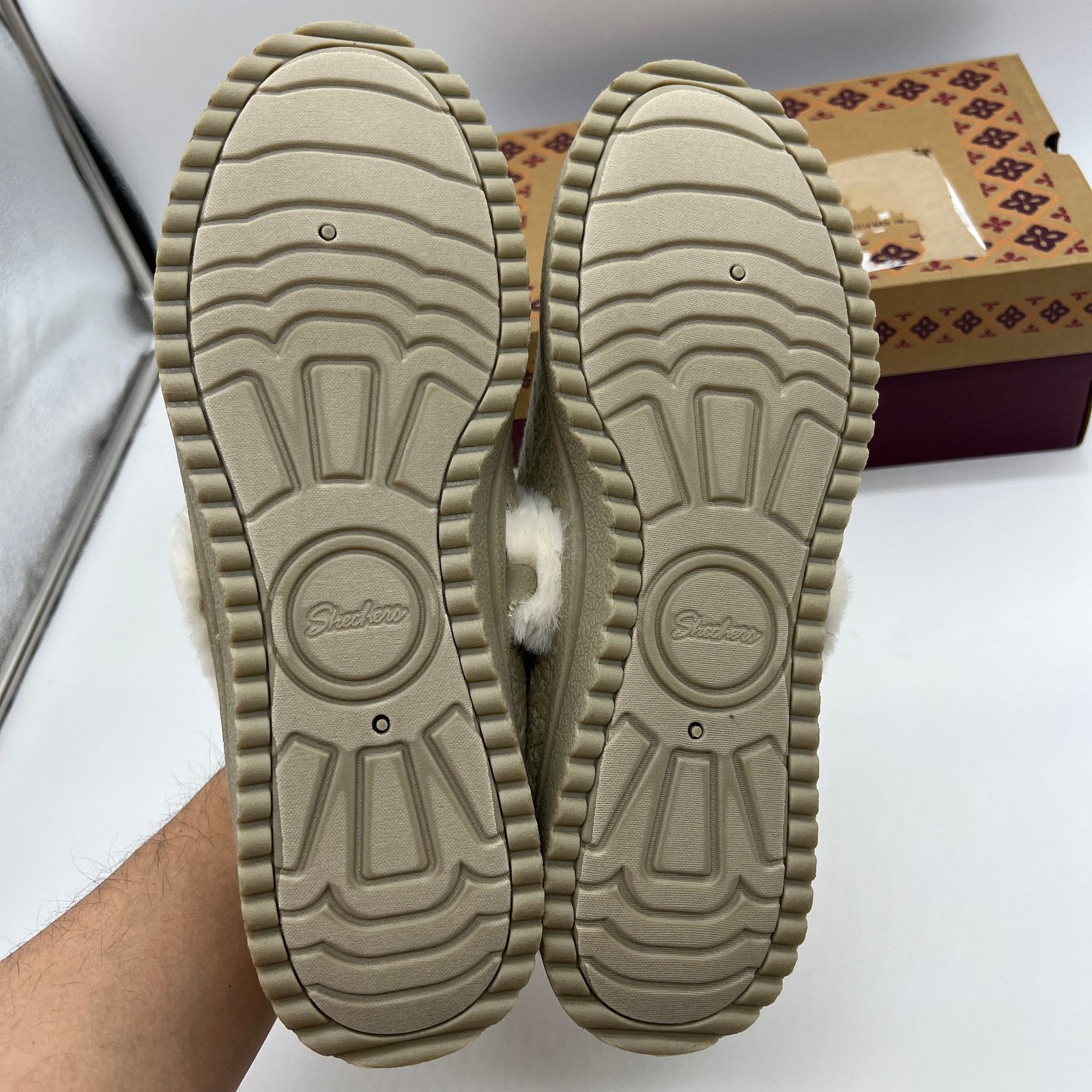 SKECHERS Skechers Cozy Lite Sparkle Knit Slippers Walk Natural 11 Size US 11 / IT 41 - 9 Thumbnail