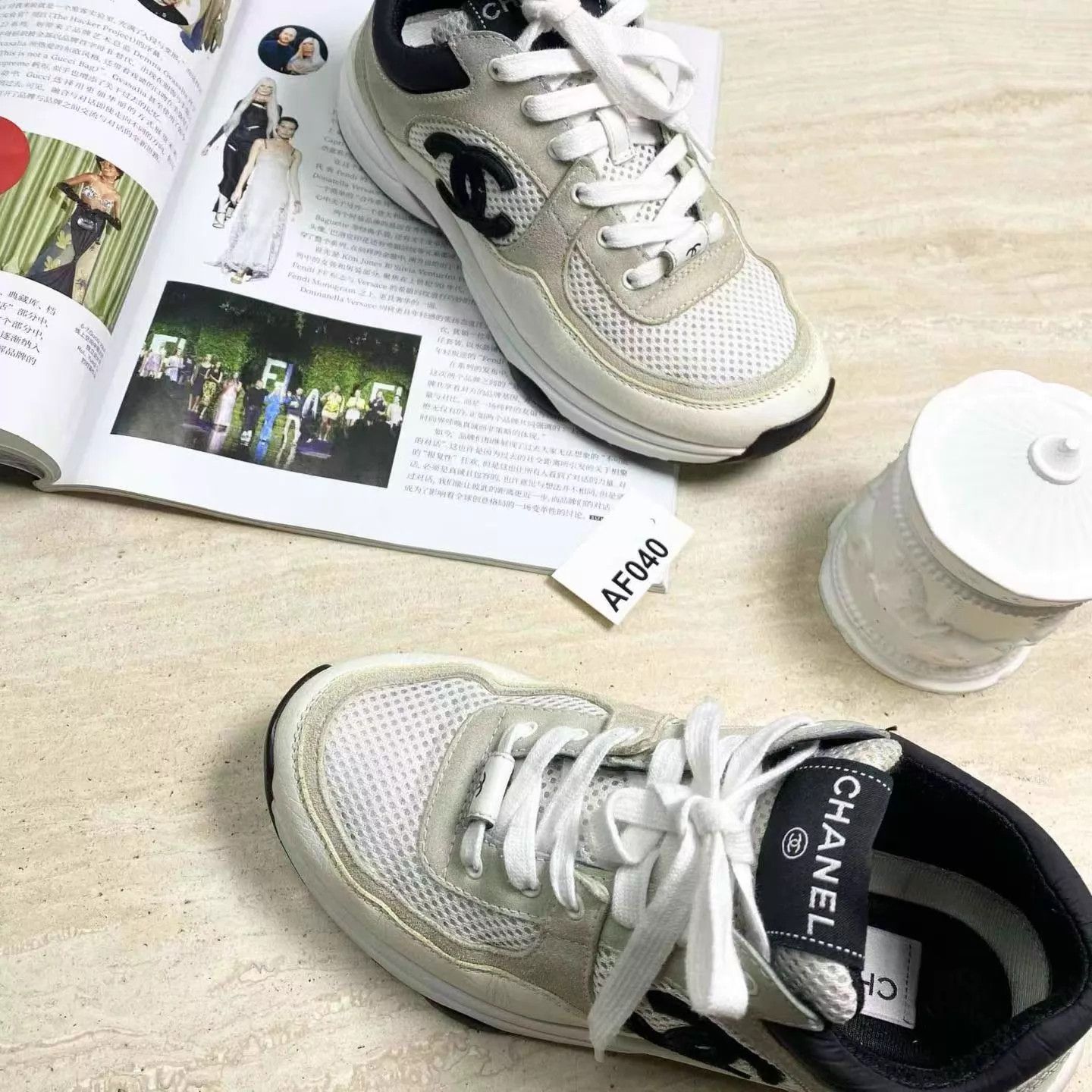 Chanel CHANEL Black/White Panda Mesh Low-Top Runners 36.5 97 AF040 Size US 6 / IT 36 - 2 Thumbnail