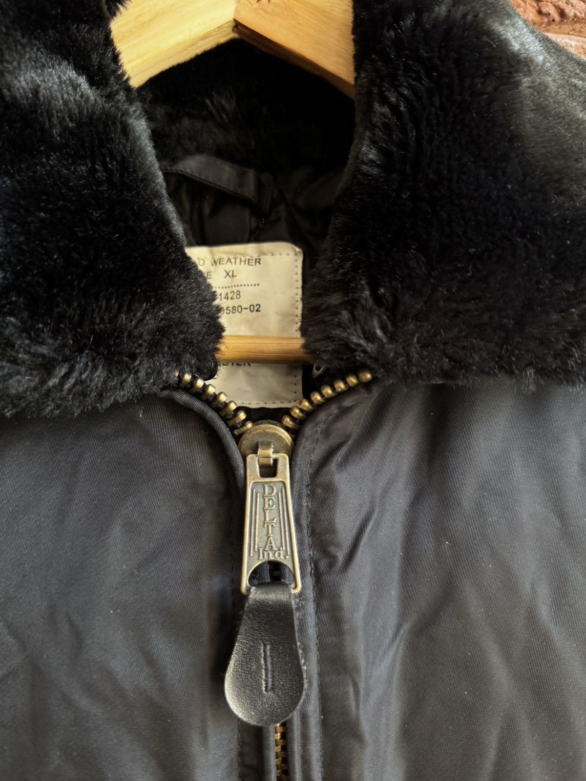 Vintage 90s Delta Ma1 Flyer Fur Neck Vintage Bomber Jacket Oversize Size US XL / EU 56 / 4 - 3 Thumbnail