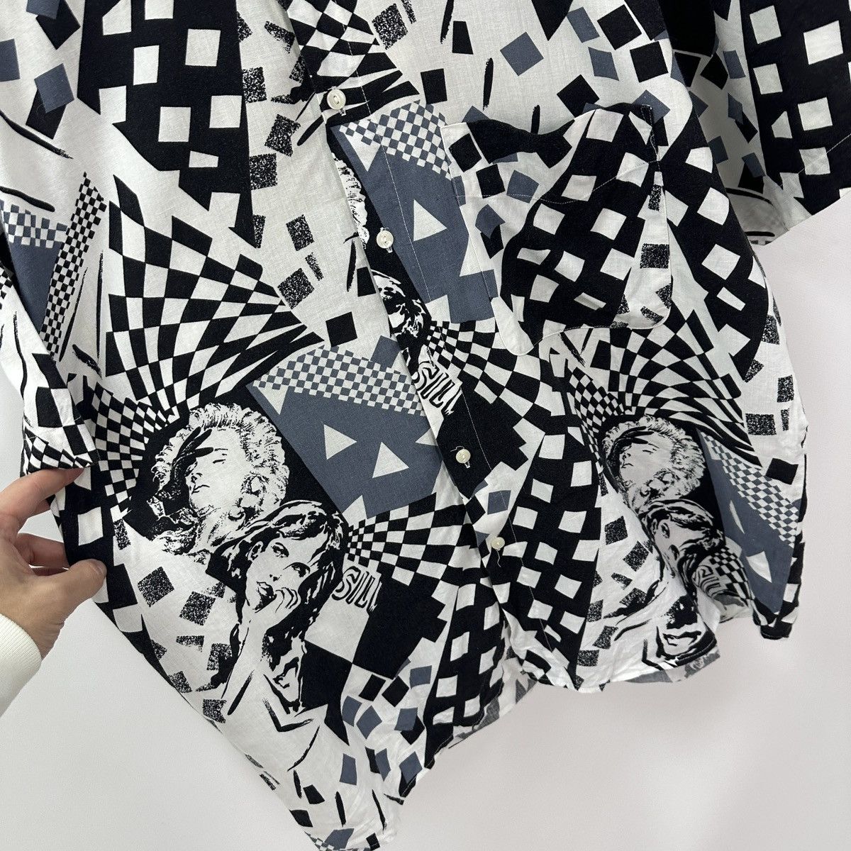 Vintage Vintage 90s Water’s Girls womans abstract Hawaiian shirt y2k Size US XL / EU 56 / 4 - 5 Thumbnail