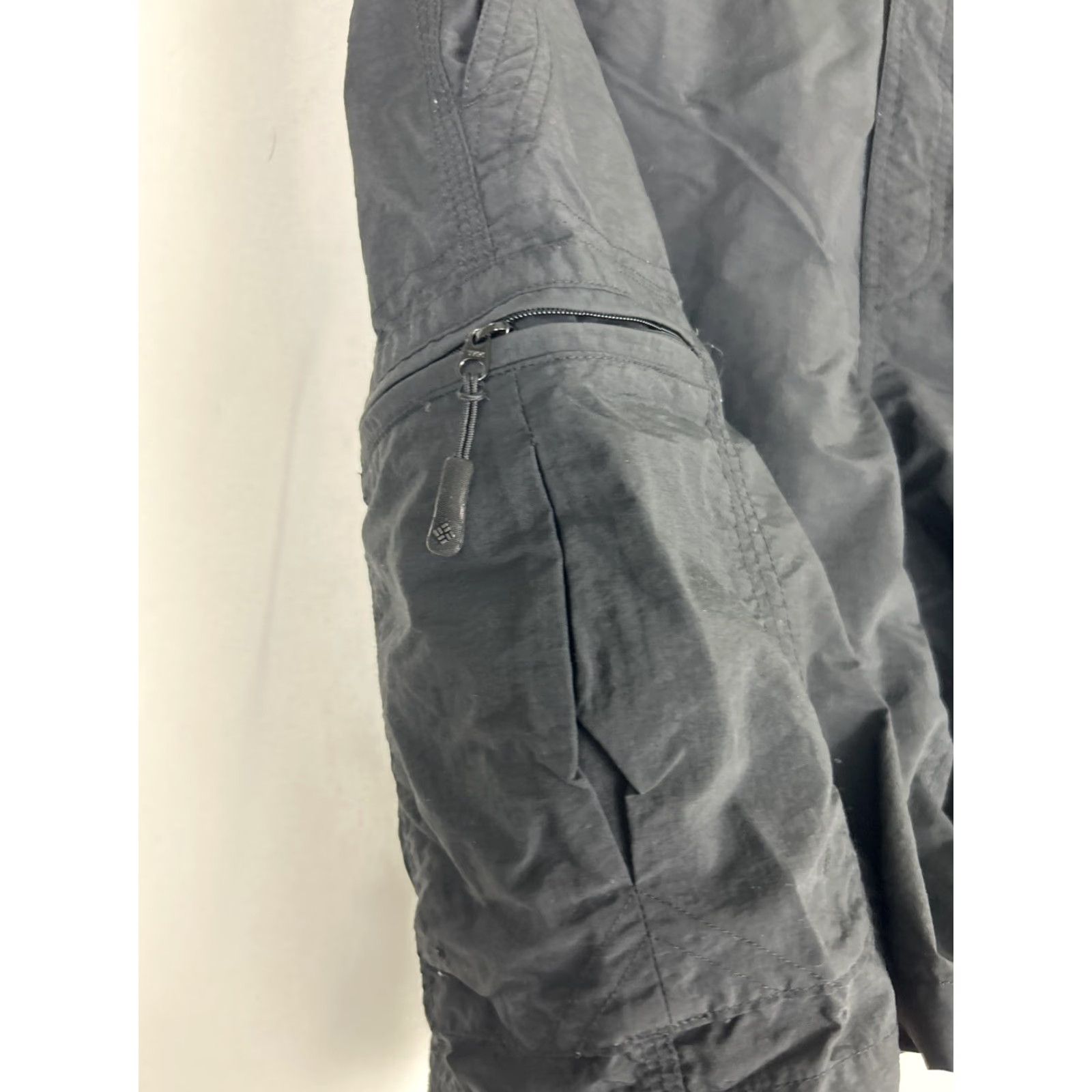 Vintage Columbia Mens Cargo Shorts Black 38x8 Nylon Blend Missing Drawstring Hiking Outdoor Mens Regular Cargo Short Black 38 Navy? Size US 38 / EU 54 - 3 Thumbnail