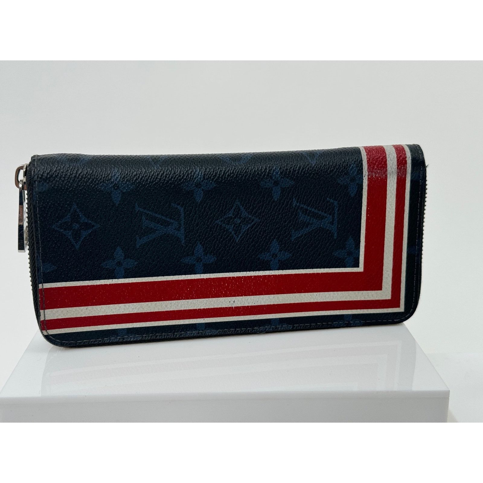 Louis Vuitton Louis Vuitton Rare Canvas Monogram Cobalt Stripe Wallet Size ONE SIZE - 3 Thumbnail