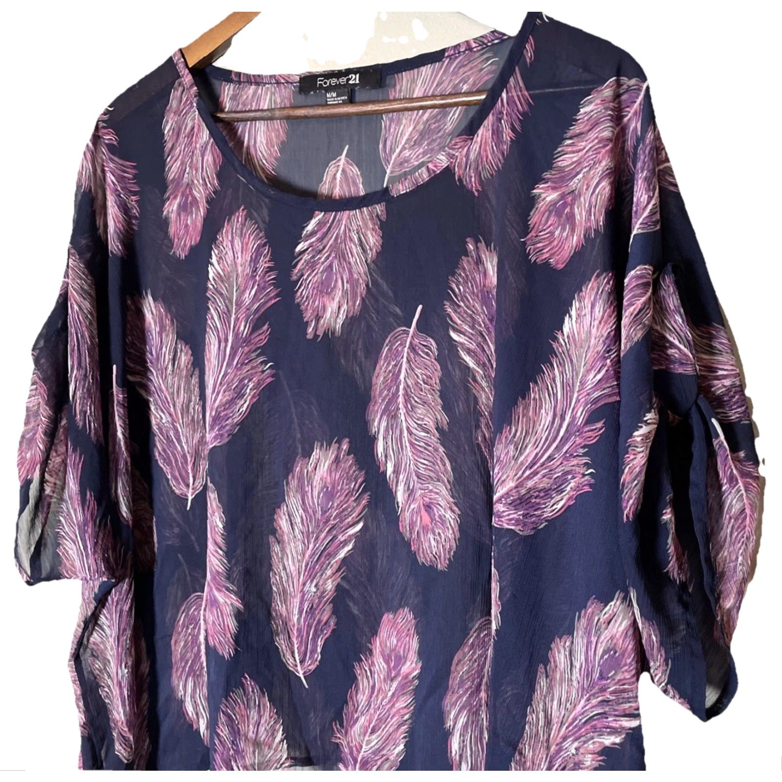 Forever 21 Forever 21 Womens Blouse Size M Multicolor Feathers Chic Edgy Layer Casual Size M / US 6-8 / IT 42-44 - 3 Thumbnail