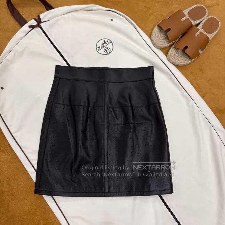 Hermes Hermes Black Cutout Sheepskin Skirt Size 25" / US 0 / IT 36 - 2 Thumbnail