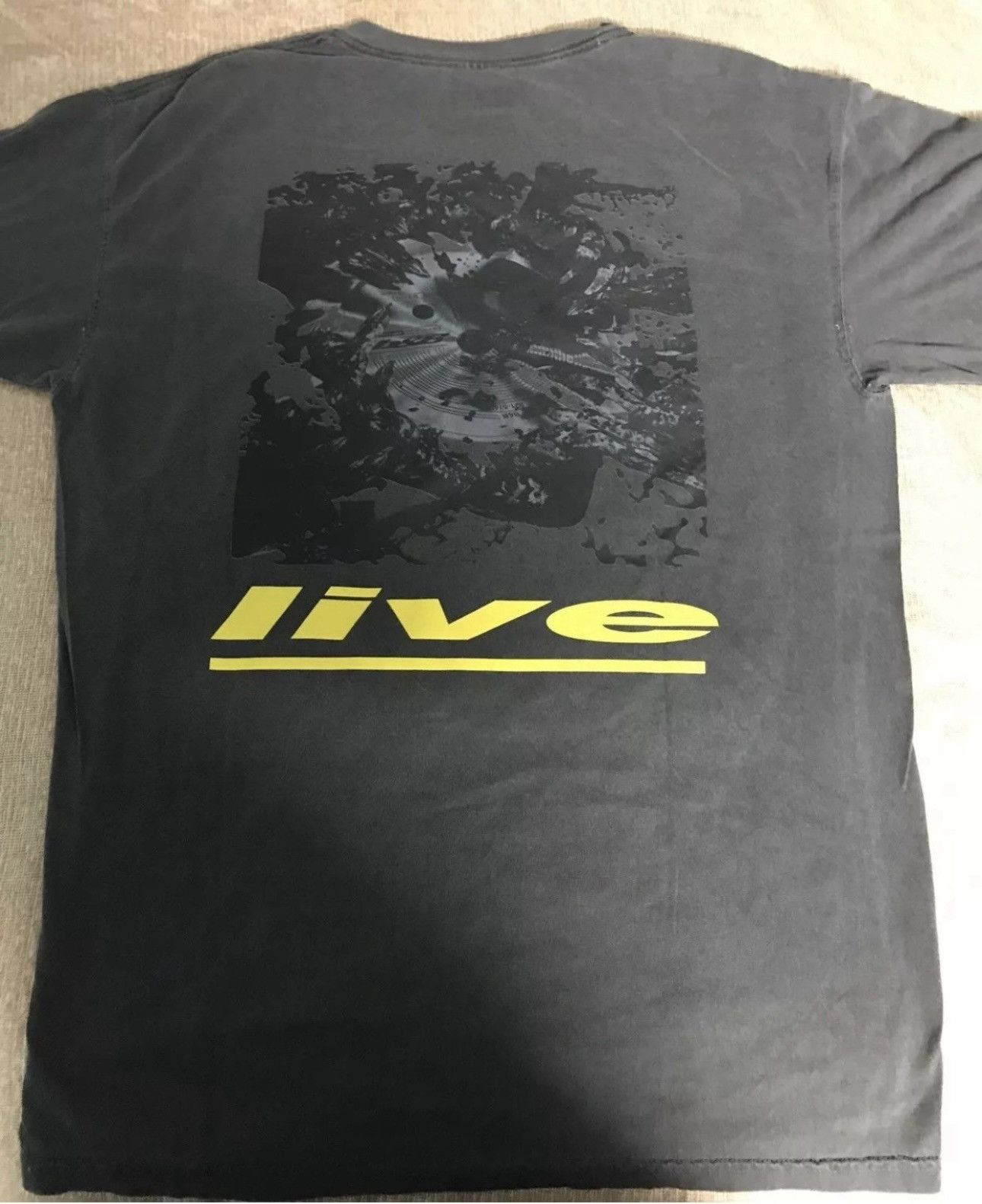Rap Tees Post Malone Japan Pop-up Exclusive Grey T-shirt size Large. Size US L / EU 52-54 / 3 - 2 Thumbnail