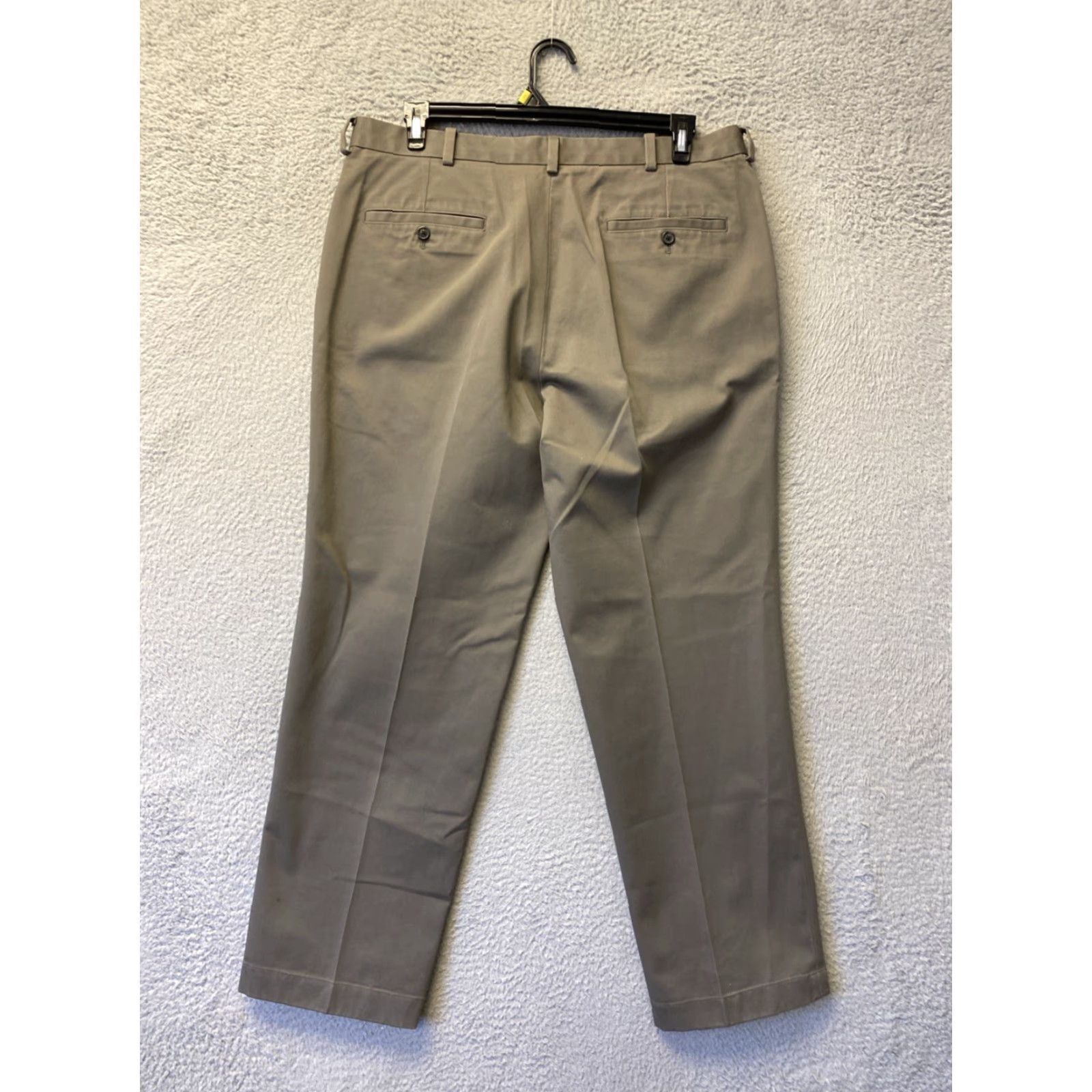 Brooks Brothers BROOKS BROTHERS Mens Chino Pants 38W x 30L Taupe Gray Flat Front Casual Size US 38 / EU 54 - 6 Thumbnail