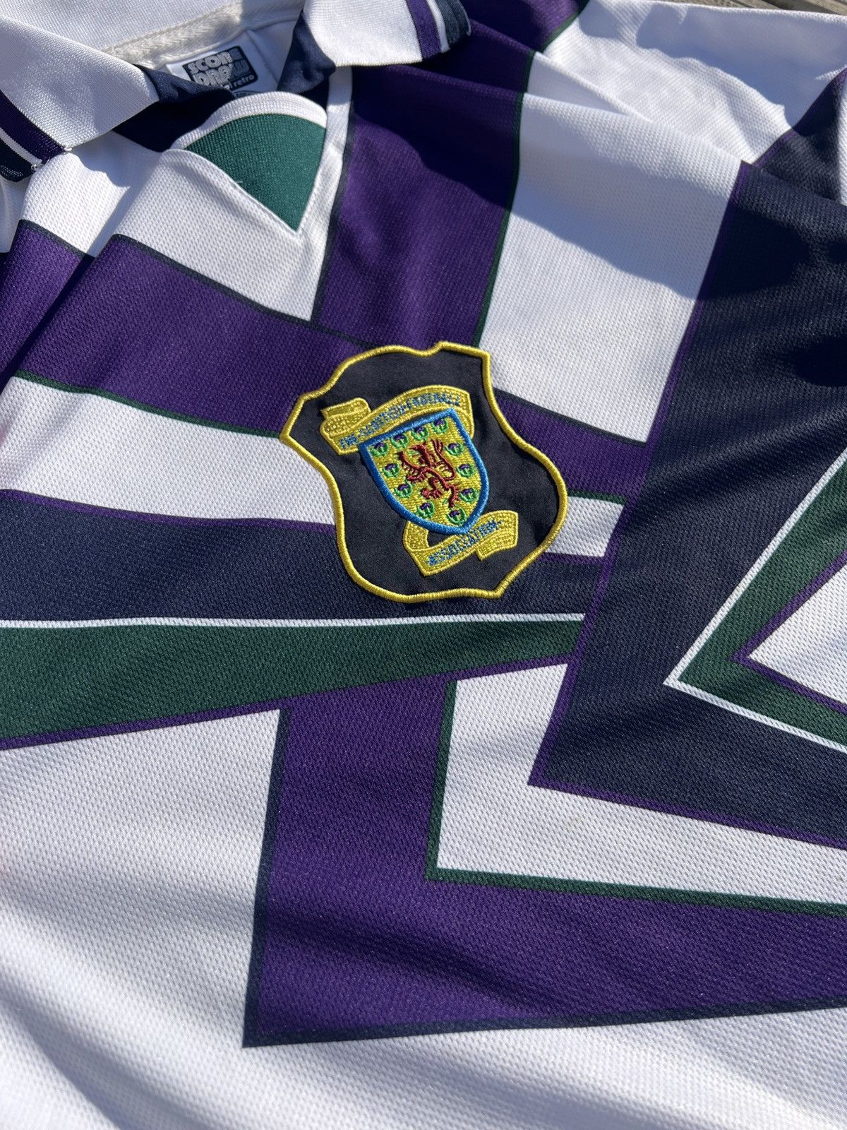 Umbro × Vintage 1993/1996 VINTAGE UMBRO SCOTLAND NATIONAL TEAM AWAY FOOTBALL Size US M / EU 48-50 / 2 - 3 Thumbnail