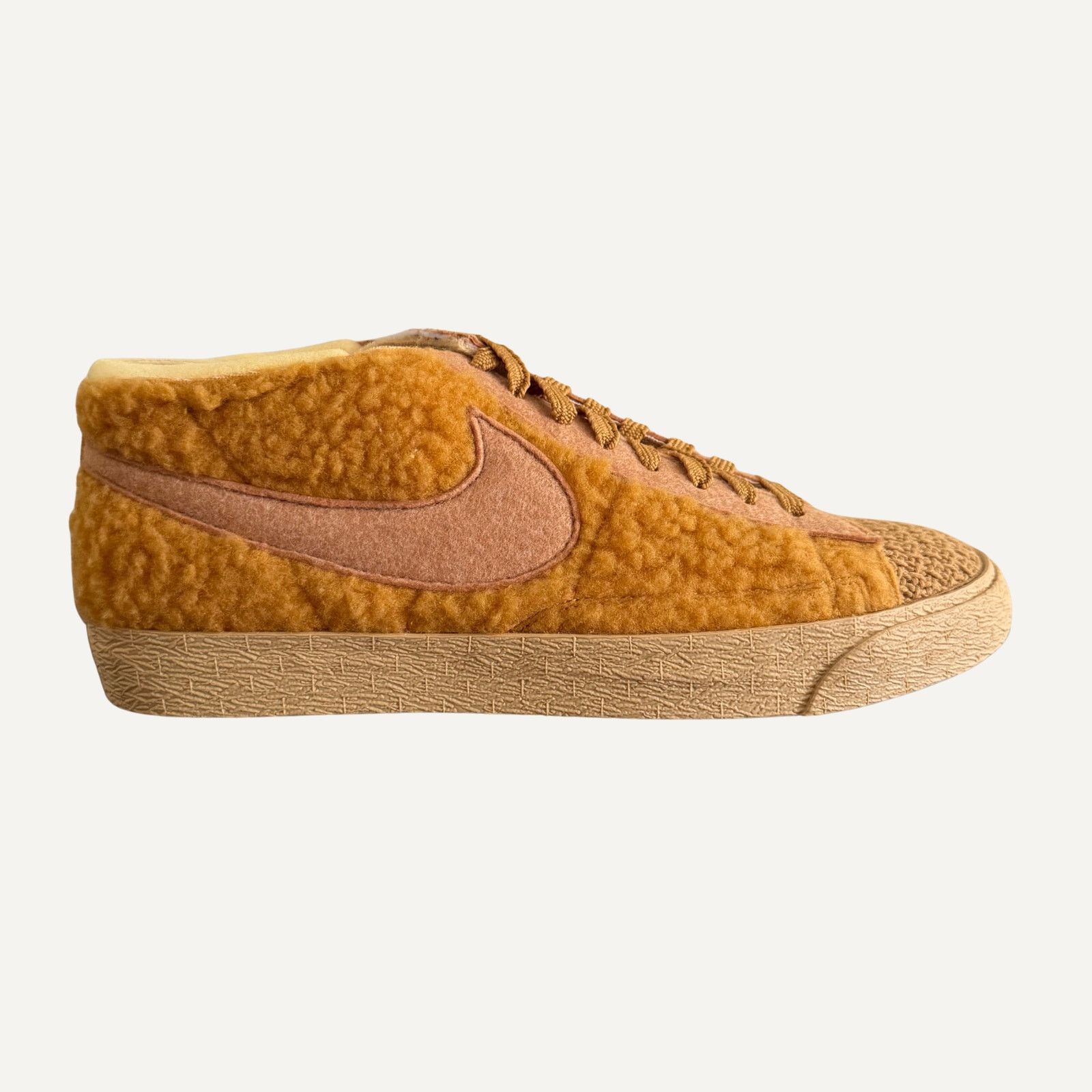 Nike Size 10US - Nike Cactus Plant Flee Market Sponge Blazer Mid Size US 10 / EU 43 - 3 Thumbnail