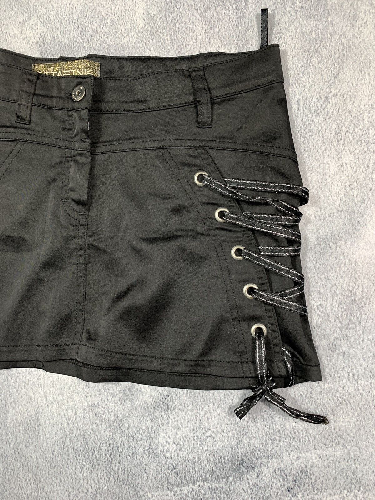 Vintage Vintage Y2K Avant Garde bondage mini skirt opium streetwear Size 30" / US 8 / IT 44 - 5 Thumbnail