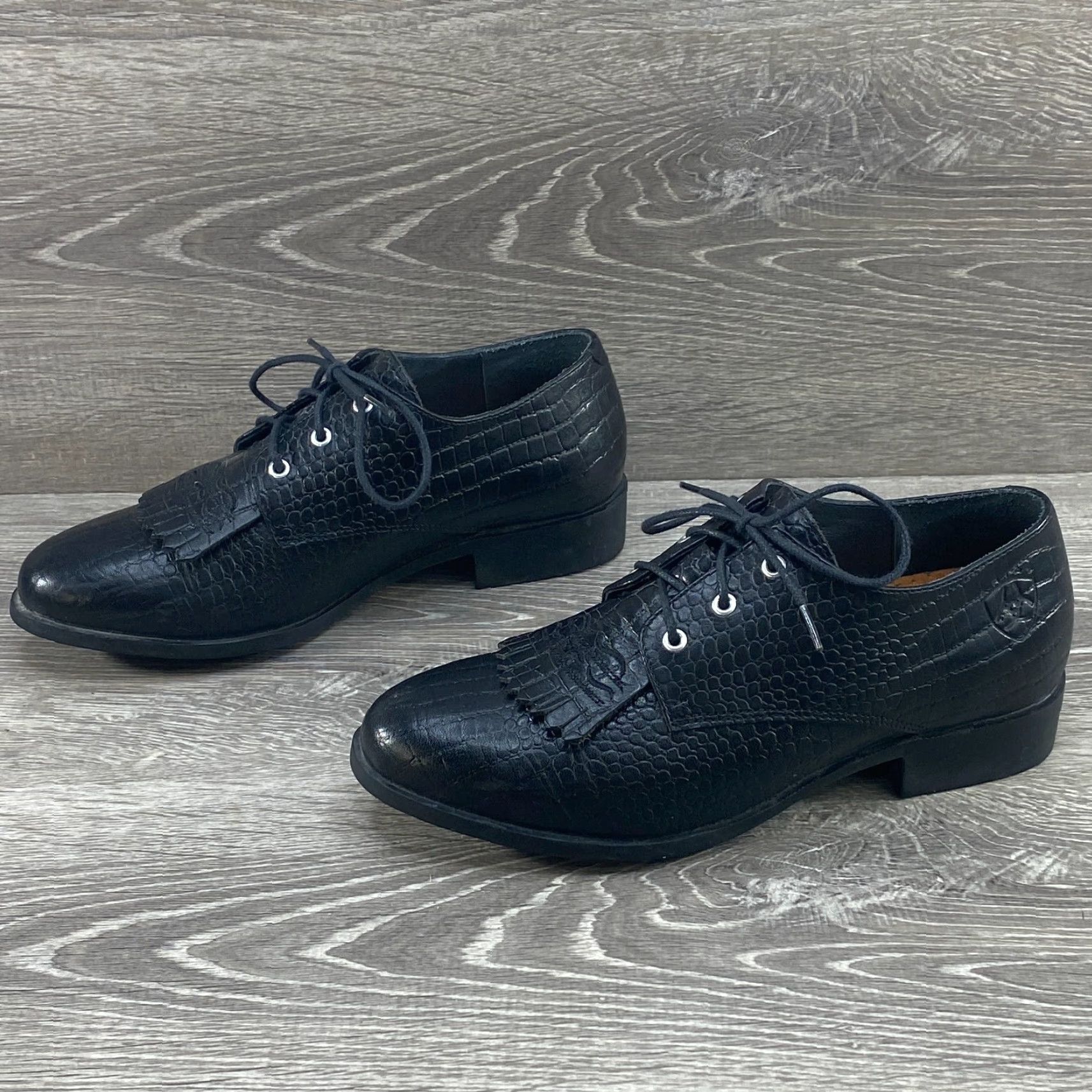 Ariat Jamie Lace Up Kilties Black Leather Dress Shoes Oxfords Western Size 7.5 Womens