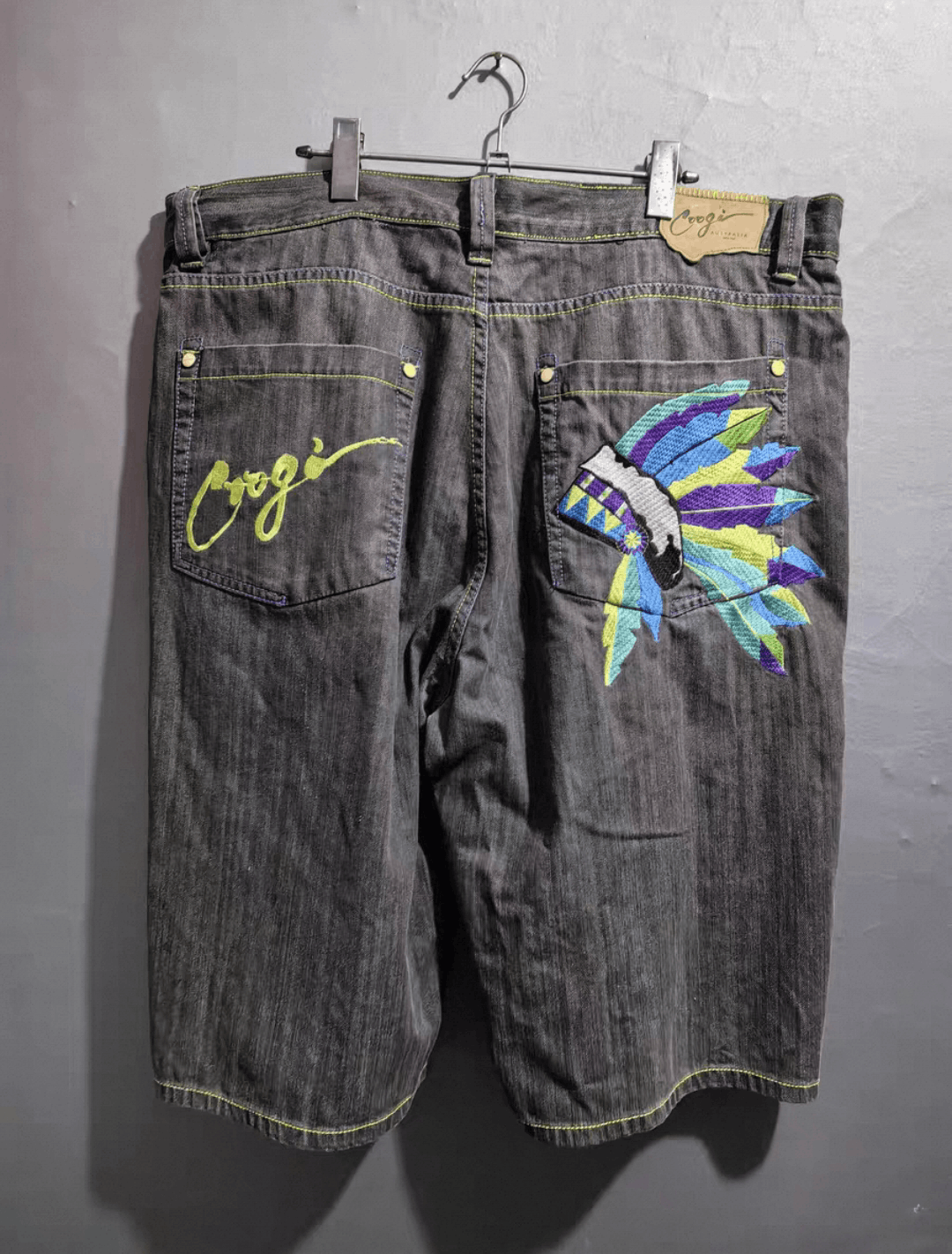 Coogi big size coogi embroidered indian style jorts Size US 44 / EU 60 - 1 Thumbnail