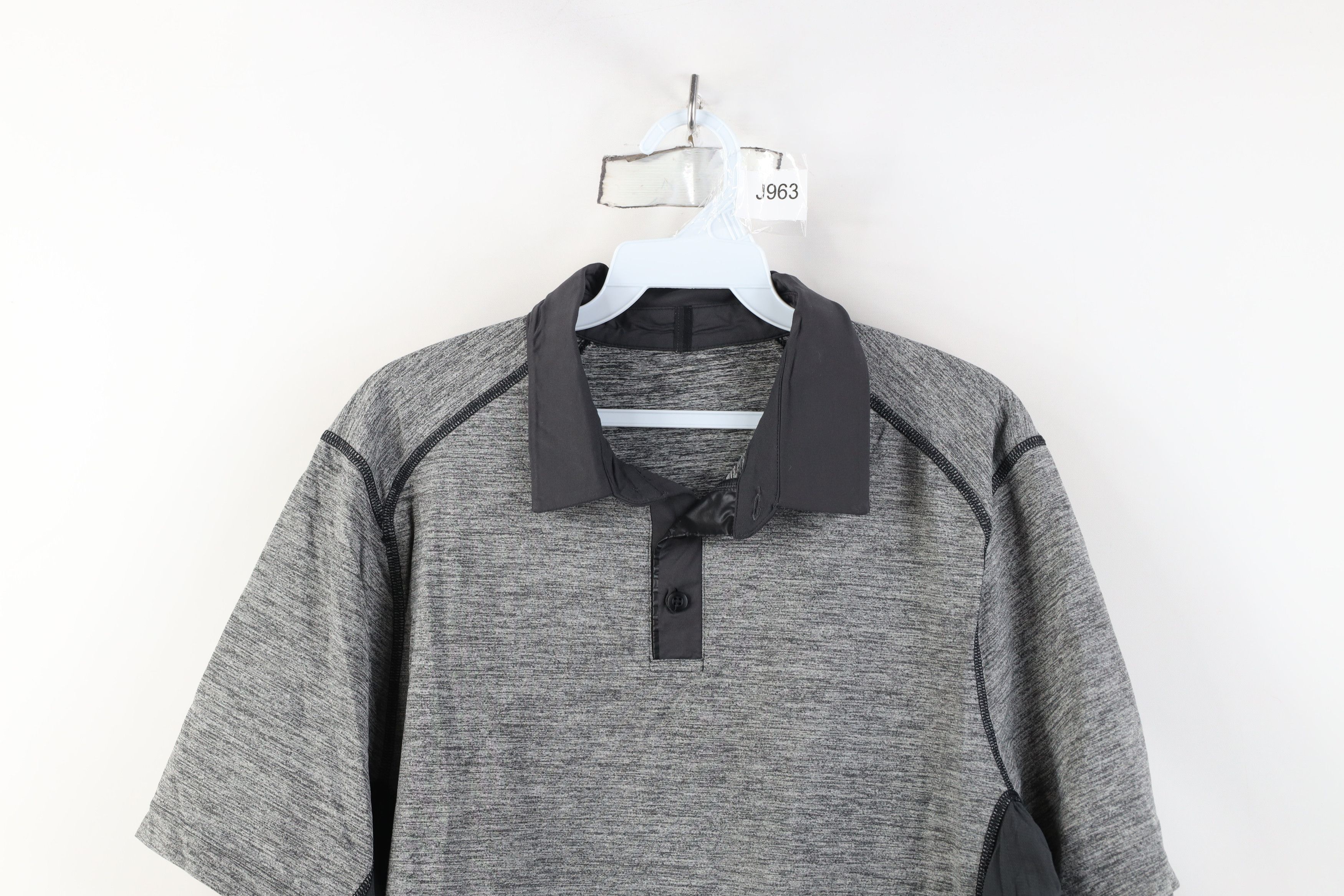 Lululemon Lululemon Metal Vent Tech Collared Golf Polo Shirt Gray Size US M / EU 48-50 / 2 - 2 Thumbnail