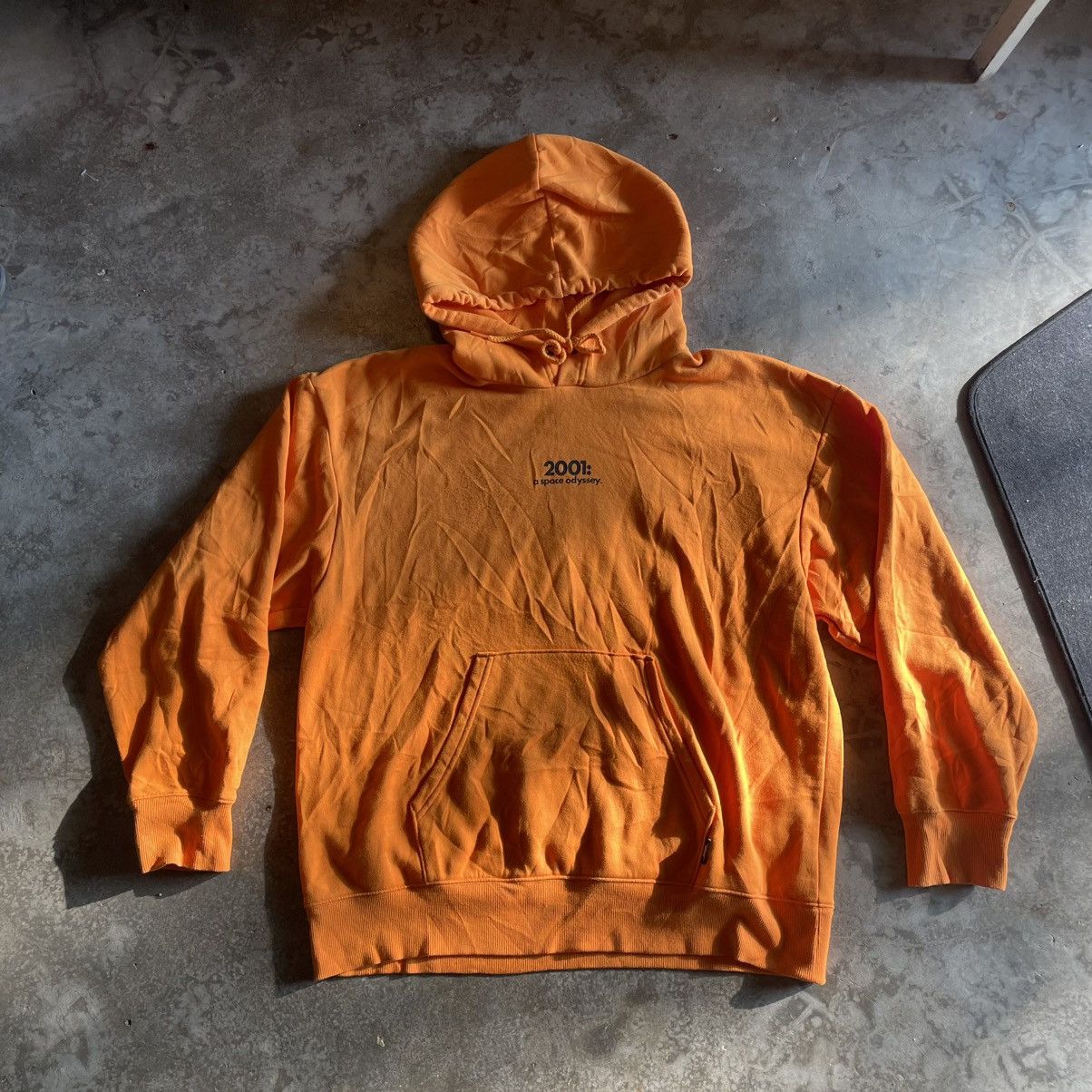 GU GU x 2001 a Space Odyssey Size US L / EU 52-54 / 3 - 1 Thumbnail