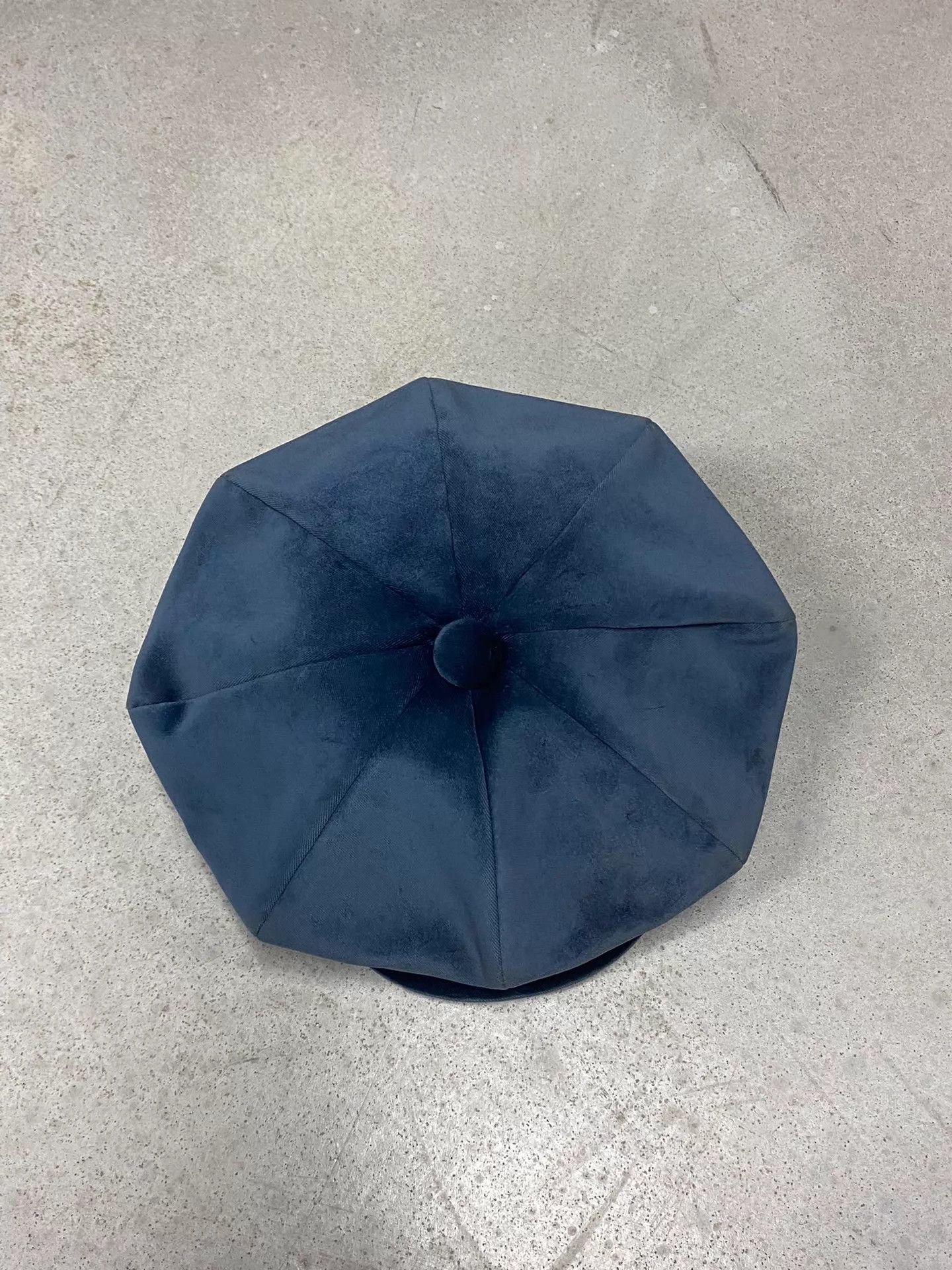 Number (N)ine Number (N)ine x NIEDIECK BlueVelvet Octagonal Newsboy Cap Size ONE SIZE - 1 Thumbnail