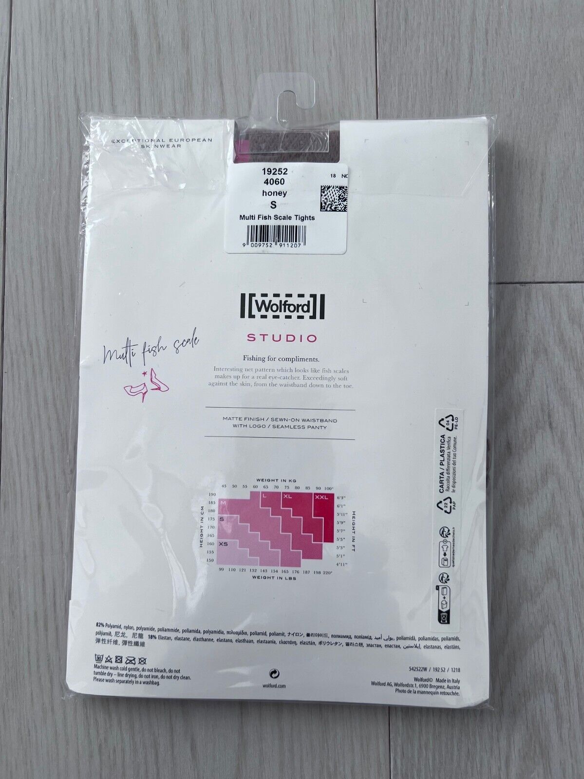 Wolford Wolford 19252 Studio Tights Lavish Fishnet Honey ( S ) Size ONE SIZE - 2 Thumbnail