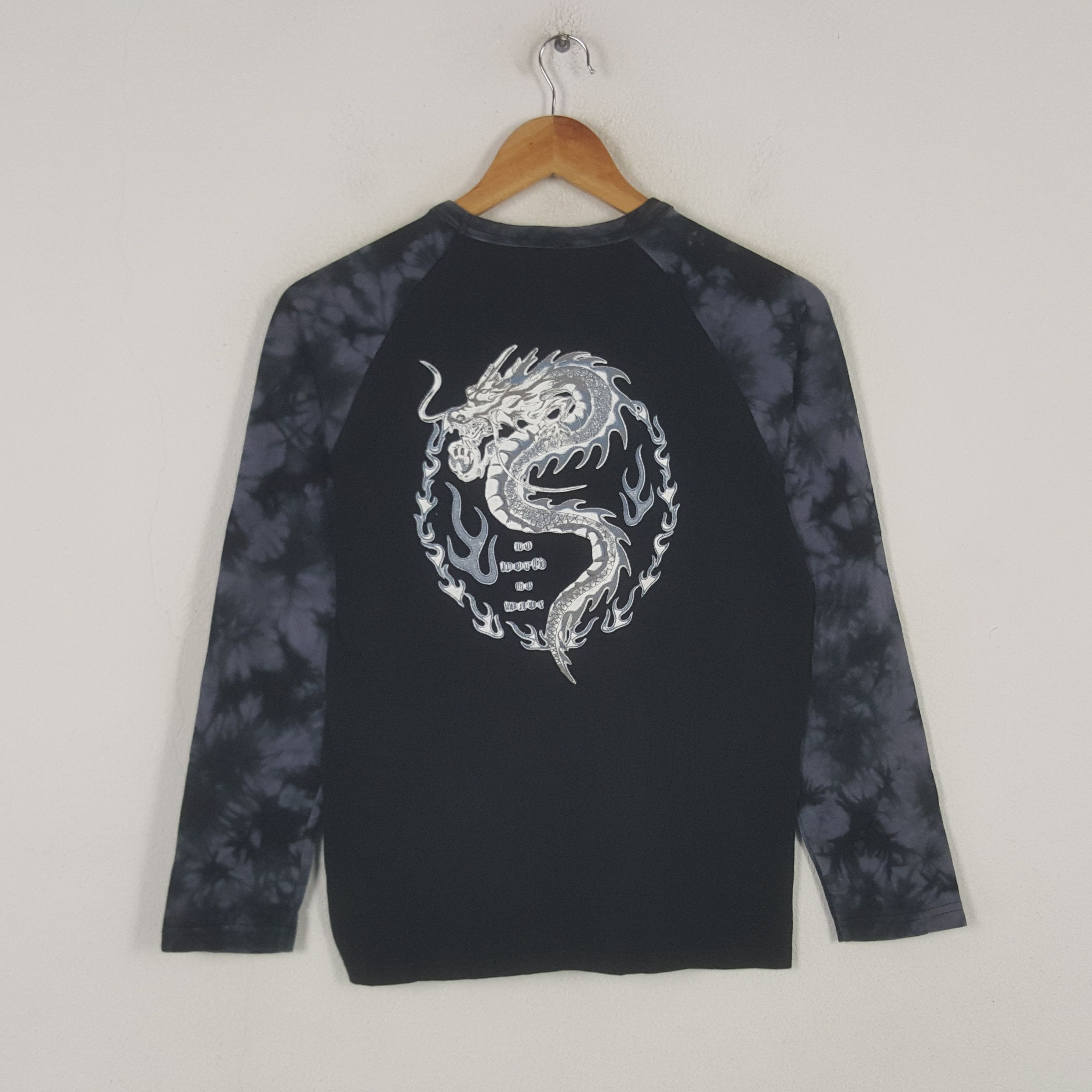 Japanese Brand Vintage Grass Hither Dragon Sukajan Long Sleeve T-shirt RR19 Size US S / EU 44-46 / 1 - 1 Thumbnail