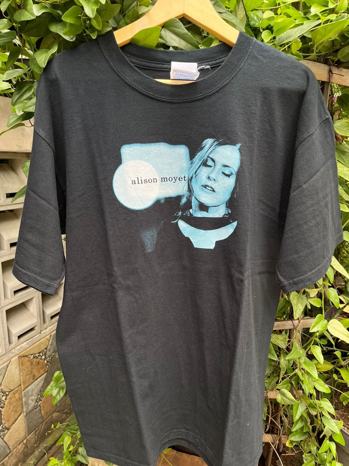 Band Tees Alison Moyet 2005 UK Tour One Blue Voice tees tshirt Size US L / EU 52-54 / 3 - 1 Thumbnail