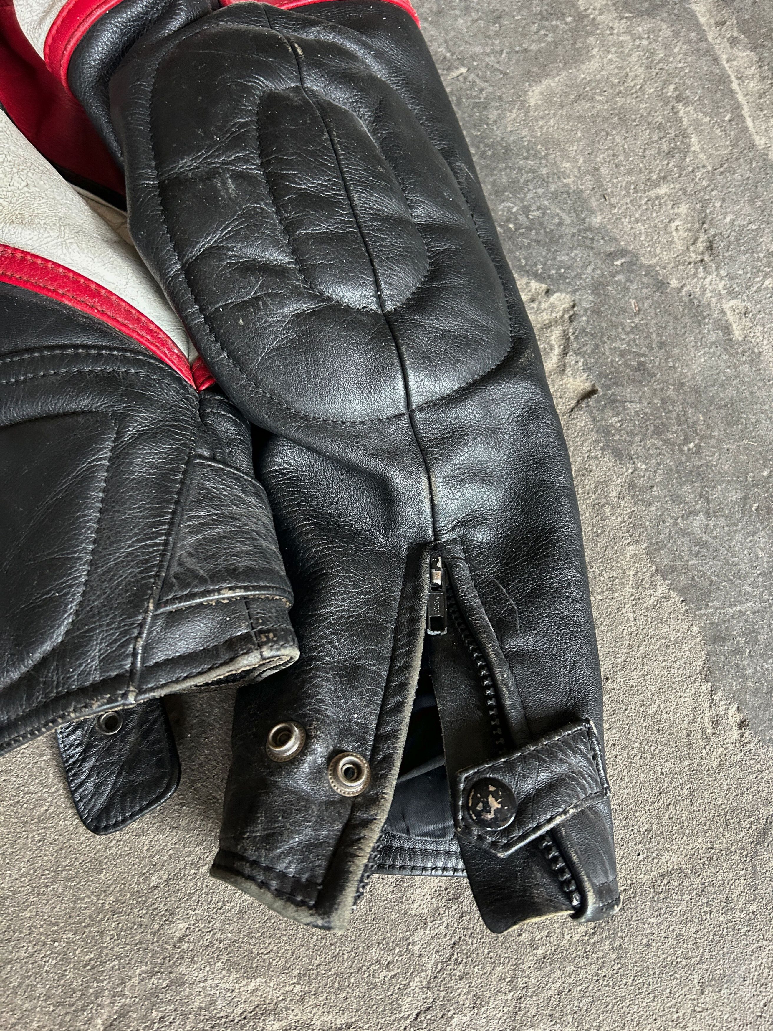 Vintage Vintage Red Black Leather Motorcycle Racing Jacket Biker Size US M / EU 48-50 / 2 - 6 Thumbnail