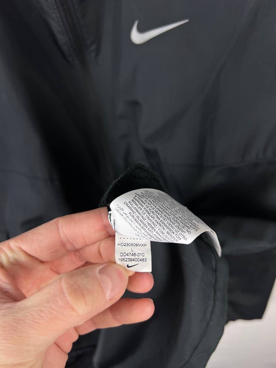 Nike Nike Running light jacket size L Size US L / EU 52-54 / 3 - 5 Thumbnail