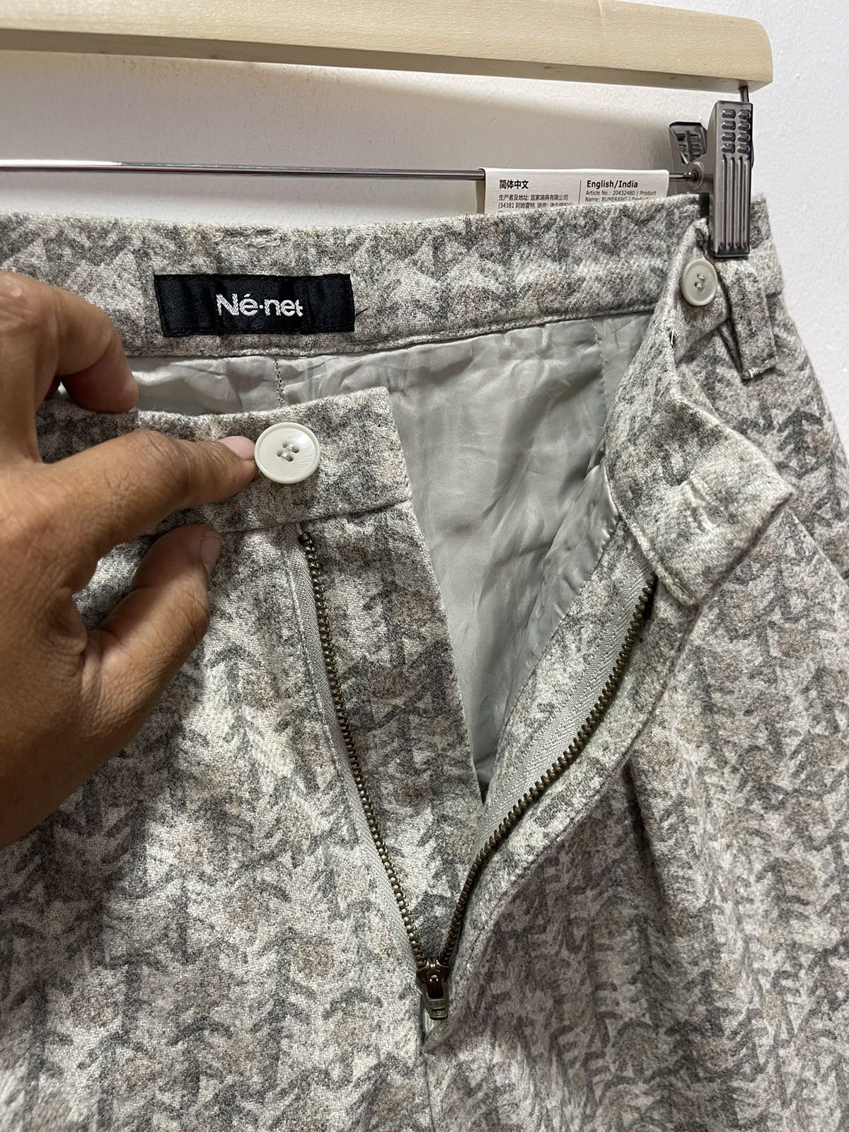 Designer × Issey Miyake × Ne-Net DESIGNER NE-NET CROPPED WOOL PANT Size 28" / US 6 / IT 42 - 7 Thumbnail