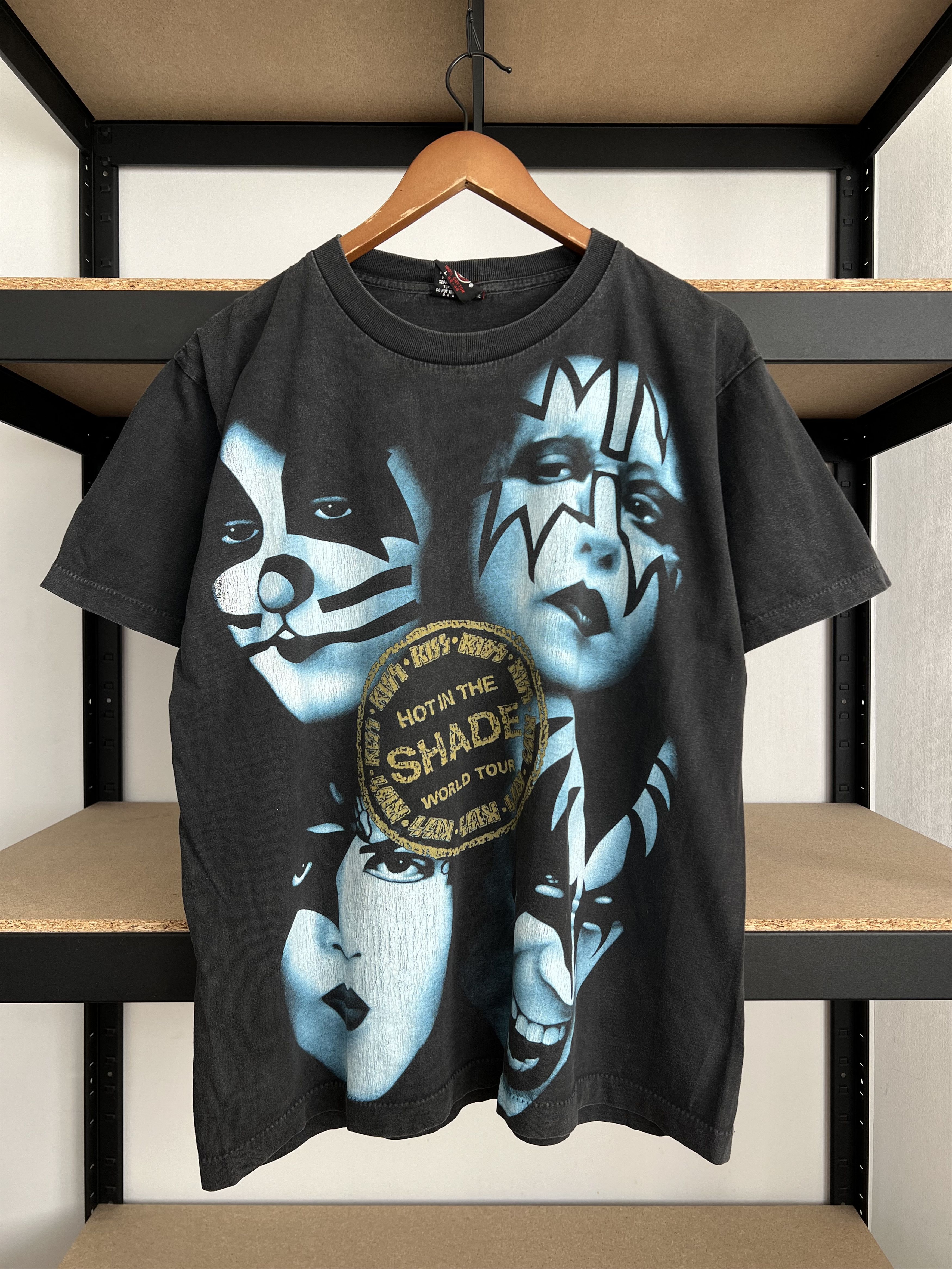 Band Tees Vintage 90s Kiss Hot in the Shade Black T-shirt Size US L / EU 52-54 / 3 - 3 Thumbnail