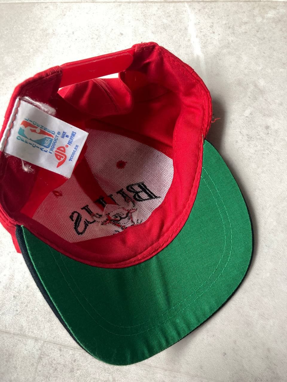 NBA Vintage 90s Chicago Bulls NBA Basketball Kids Size Snapback Size ONE SIZE - 2 Thumbnail