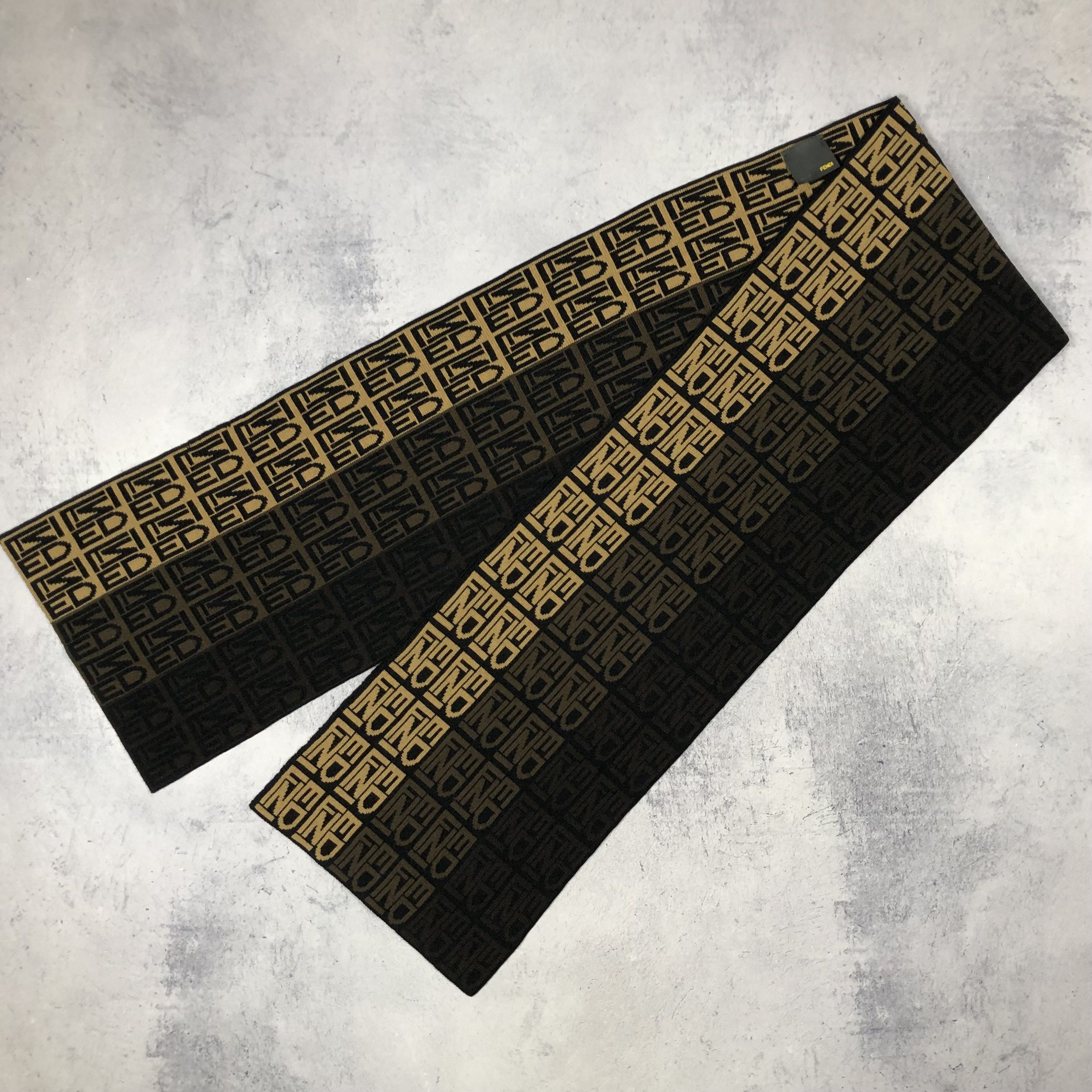 Fendi Fendi Monogram Wool Italy Scarf Size ONE SIZE - 9 Thumbnail