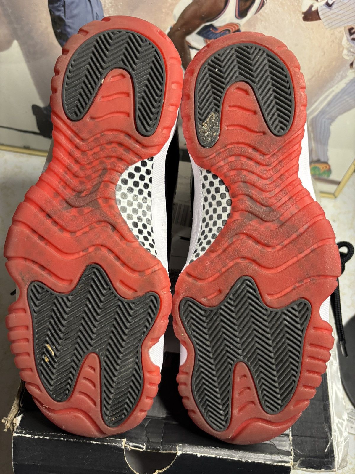 Jordan Brand Air Jordan 11 Retro bred Size US 9.5 / EU 42-43 - 5 Thumbnail