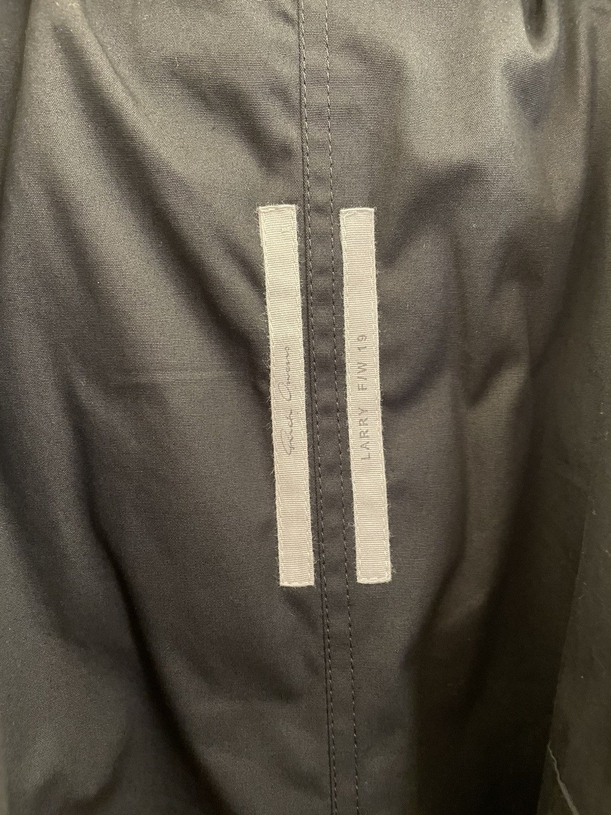 Rick Owens Rick Owen’s Larry FW19 Size US S / EU 44-46 / 1 - 16 Thumbnail