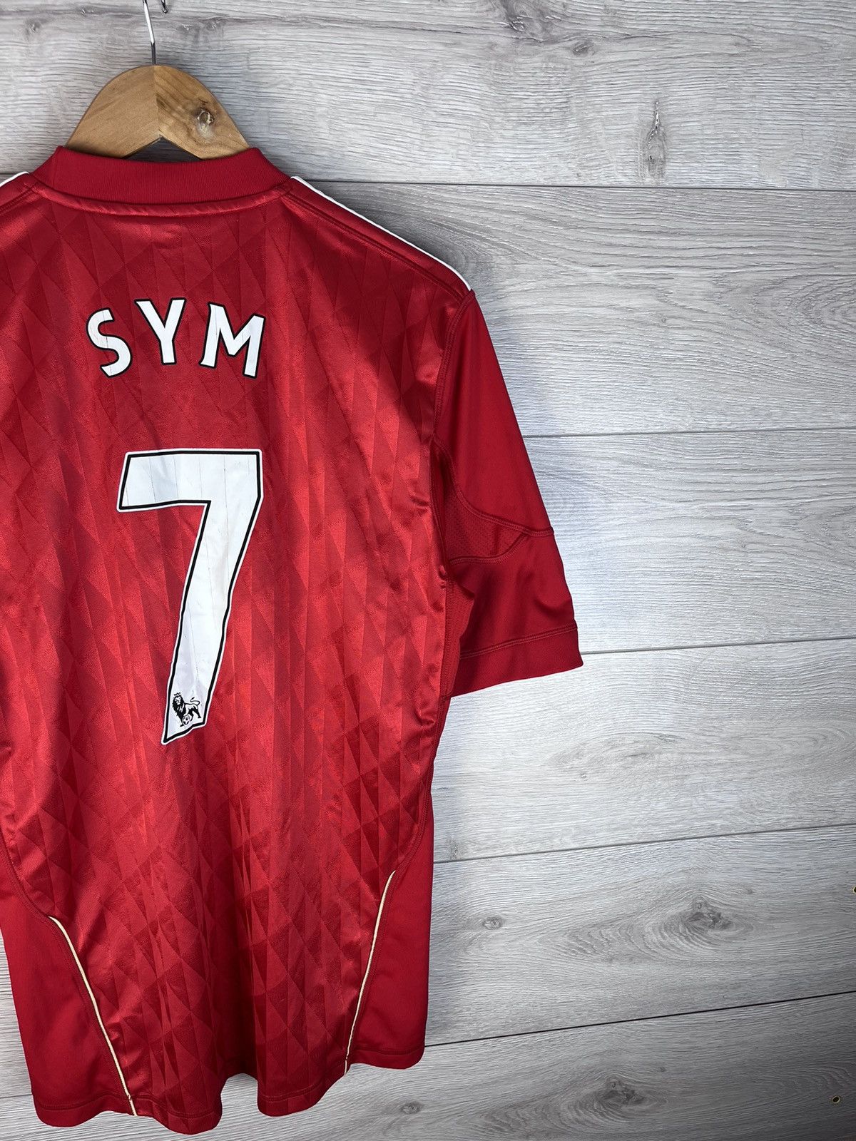 Adidas Vintage men soccer shirts Adidas FC Liverpool size L #7 SYM Size US L / EU 52-54 / 3 - 14 Thumbnail