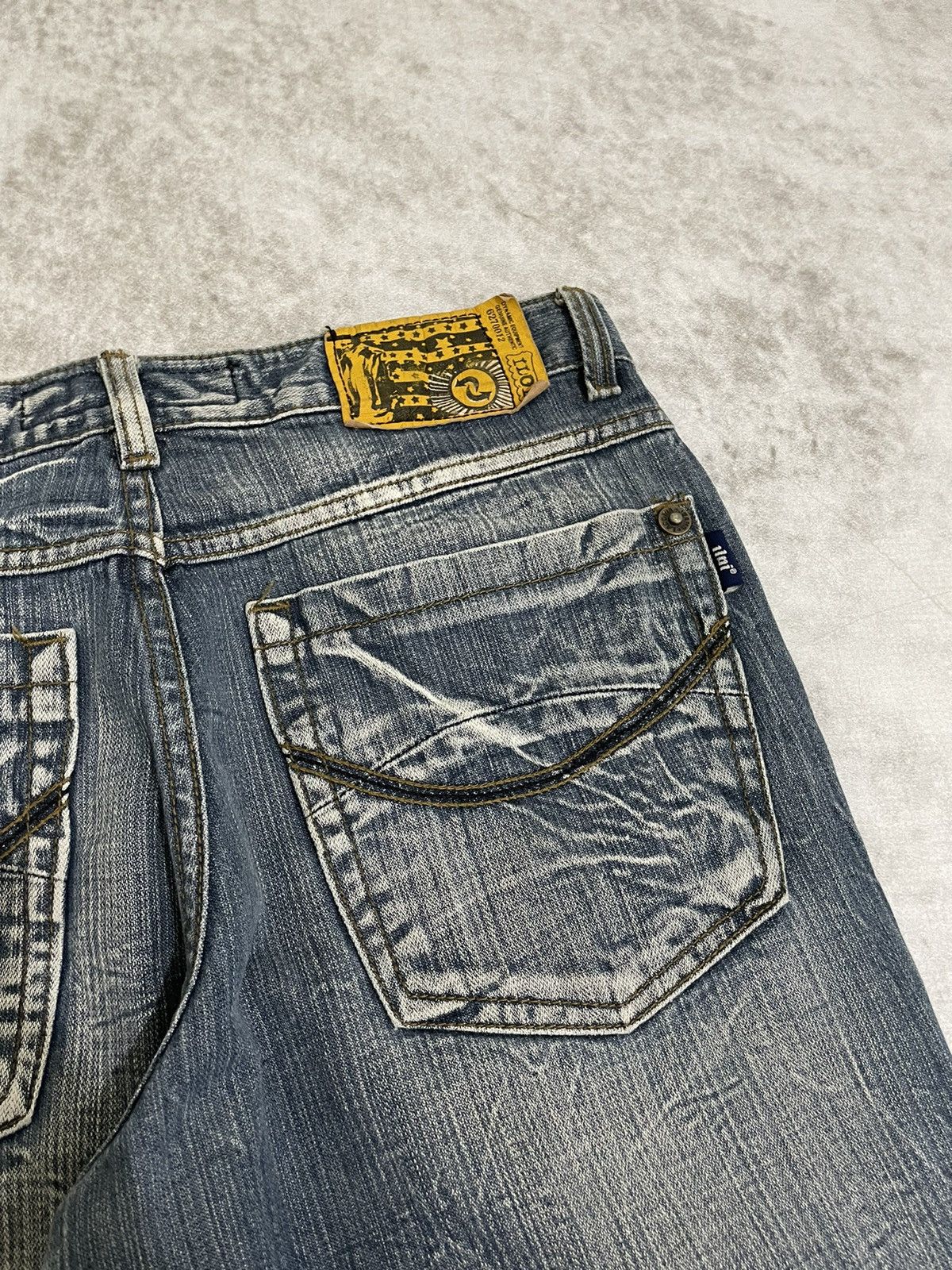 Hysteric Glamour Eloico japan Super flared Acid Wash denim Size US 31 - 9 Thumbnail