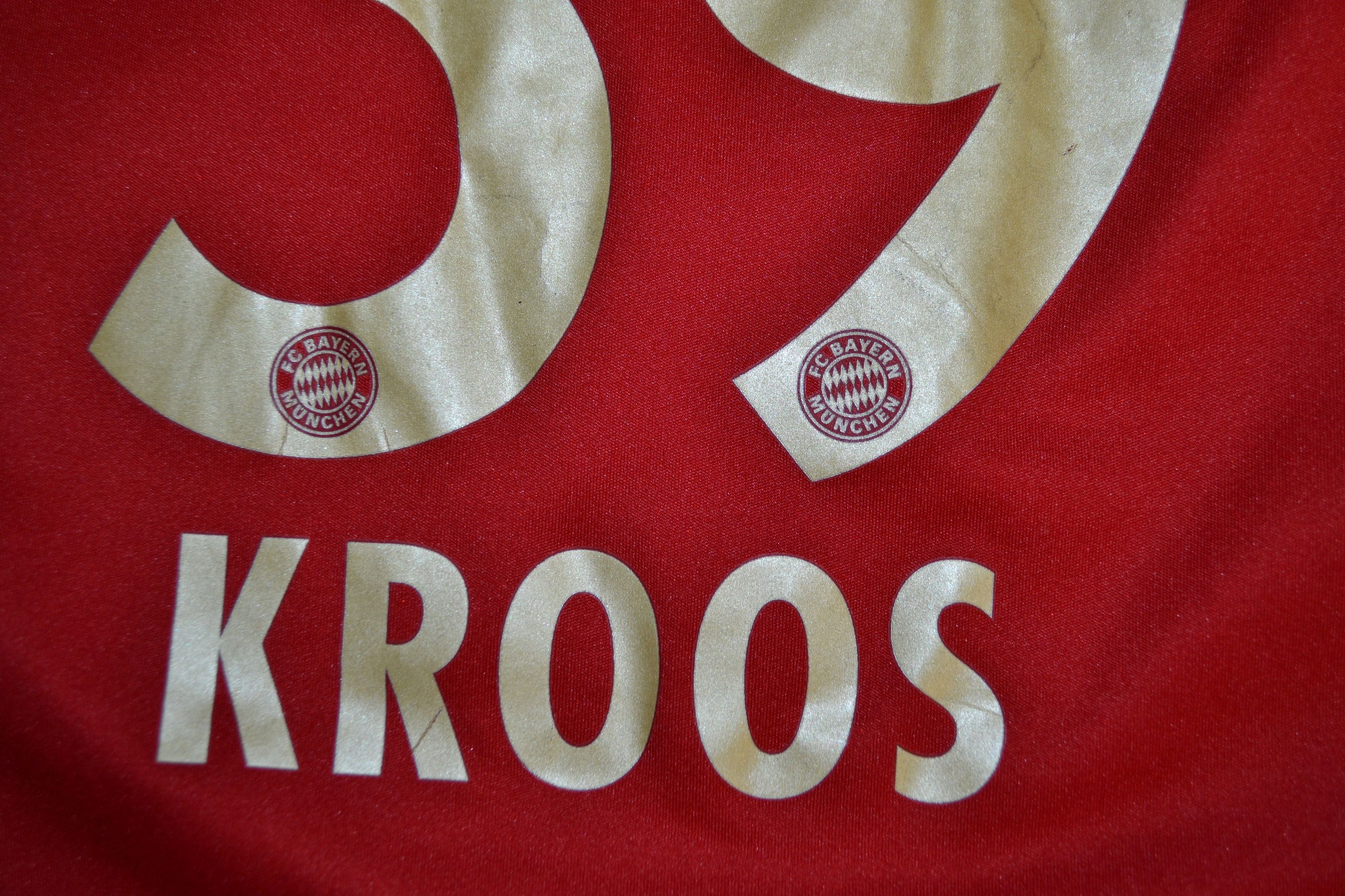 Adidas Bayern Munich 2012 2013 Tony Kroos Jersey Long Sleeve Shirt Size US S / EU 44-46 / 1 - 10 Thumbnail