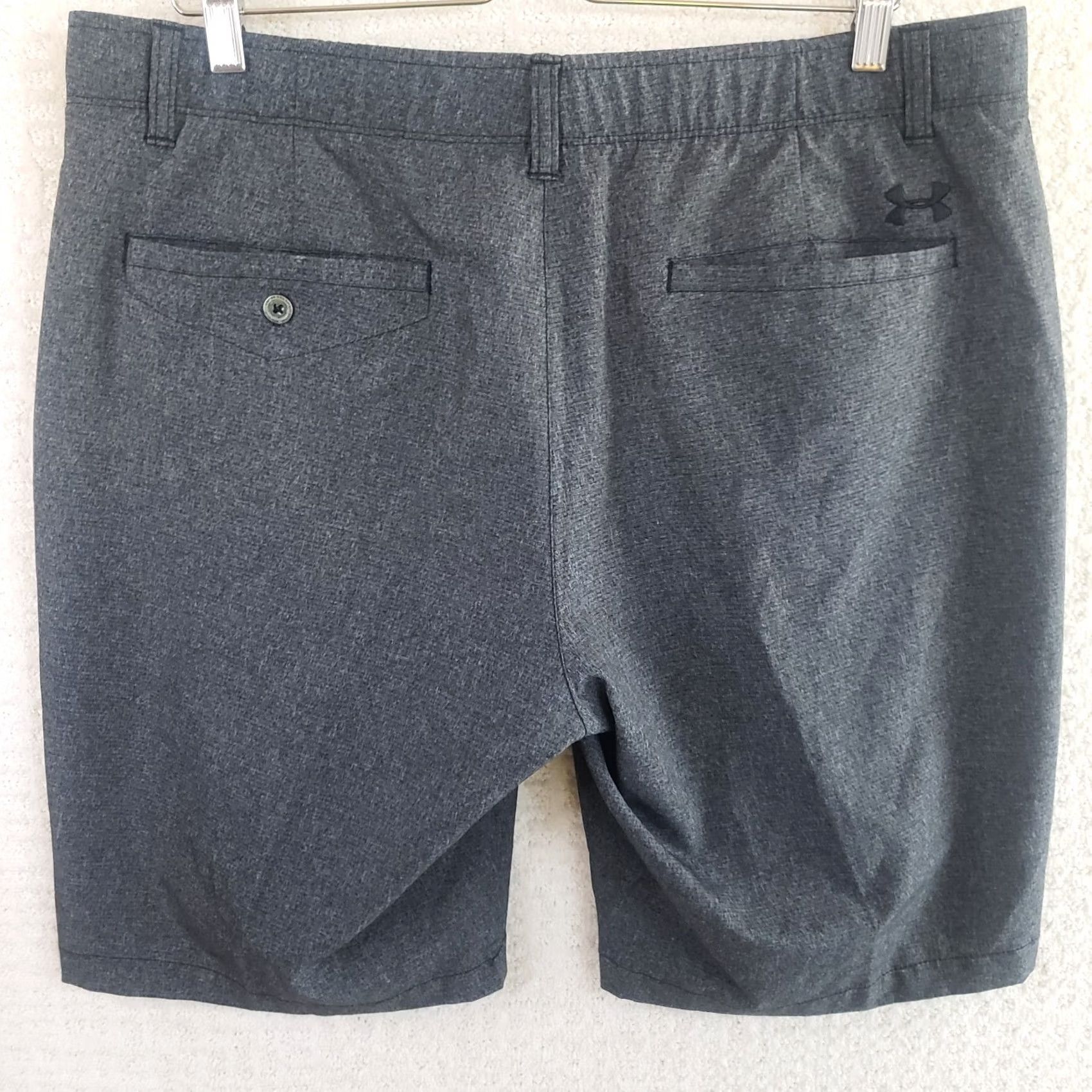 Under Armour Under Armour Shorts Mens 38 Gray Golf HeatGear Stretch Performance 36x10.5 Inseam 10.5 Size US 38 / EU 54 - 4 Thumbnail