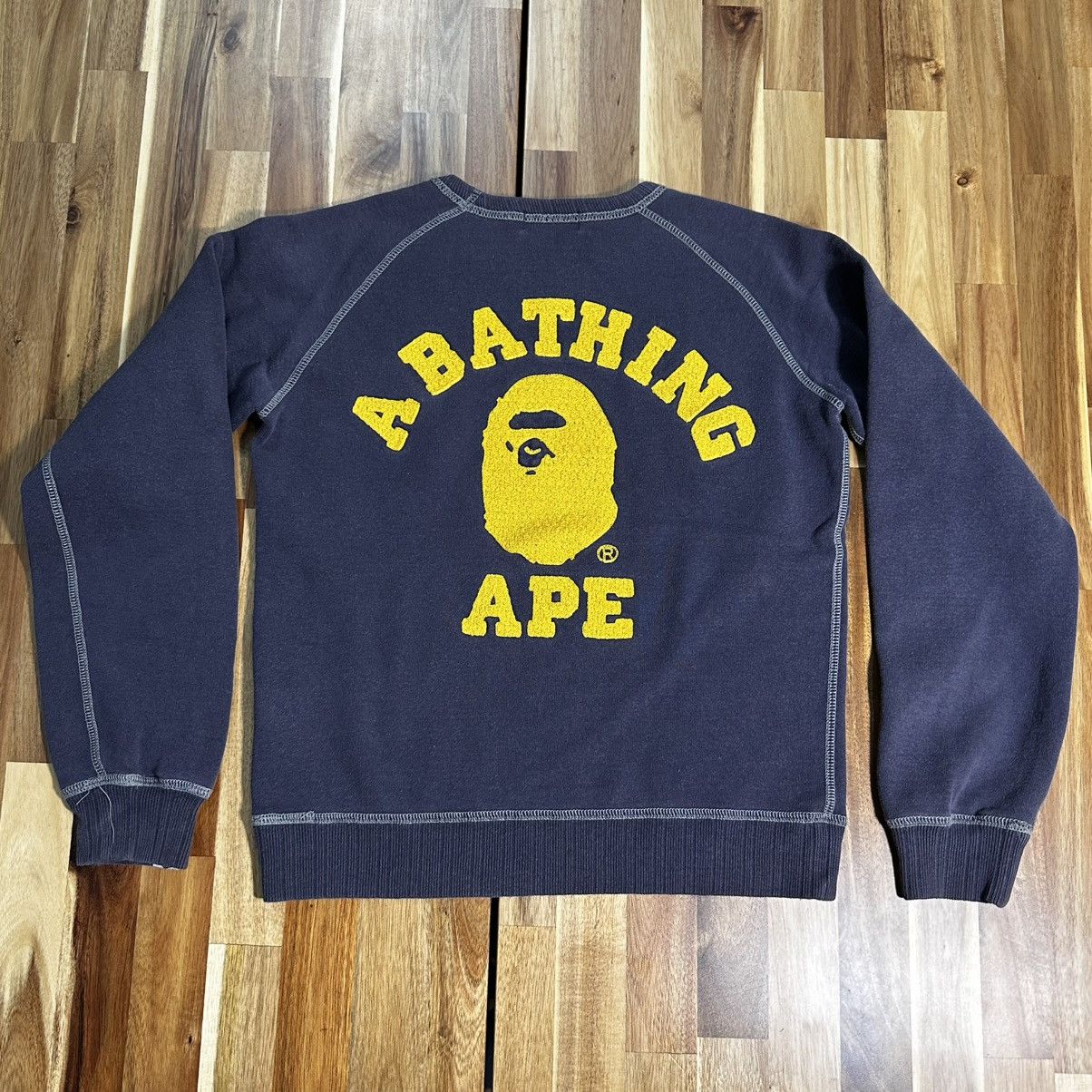 Bape A Bathing Ape Big Logo Crewneck Sweatshirt Size XS / US 0-2 / IT 36-38 - 1 Thumbnail
