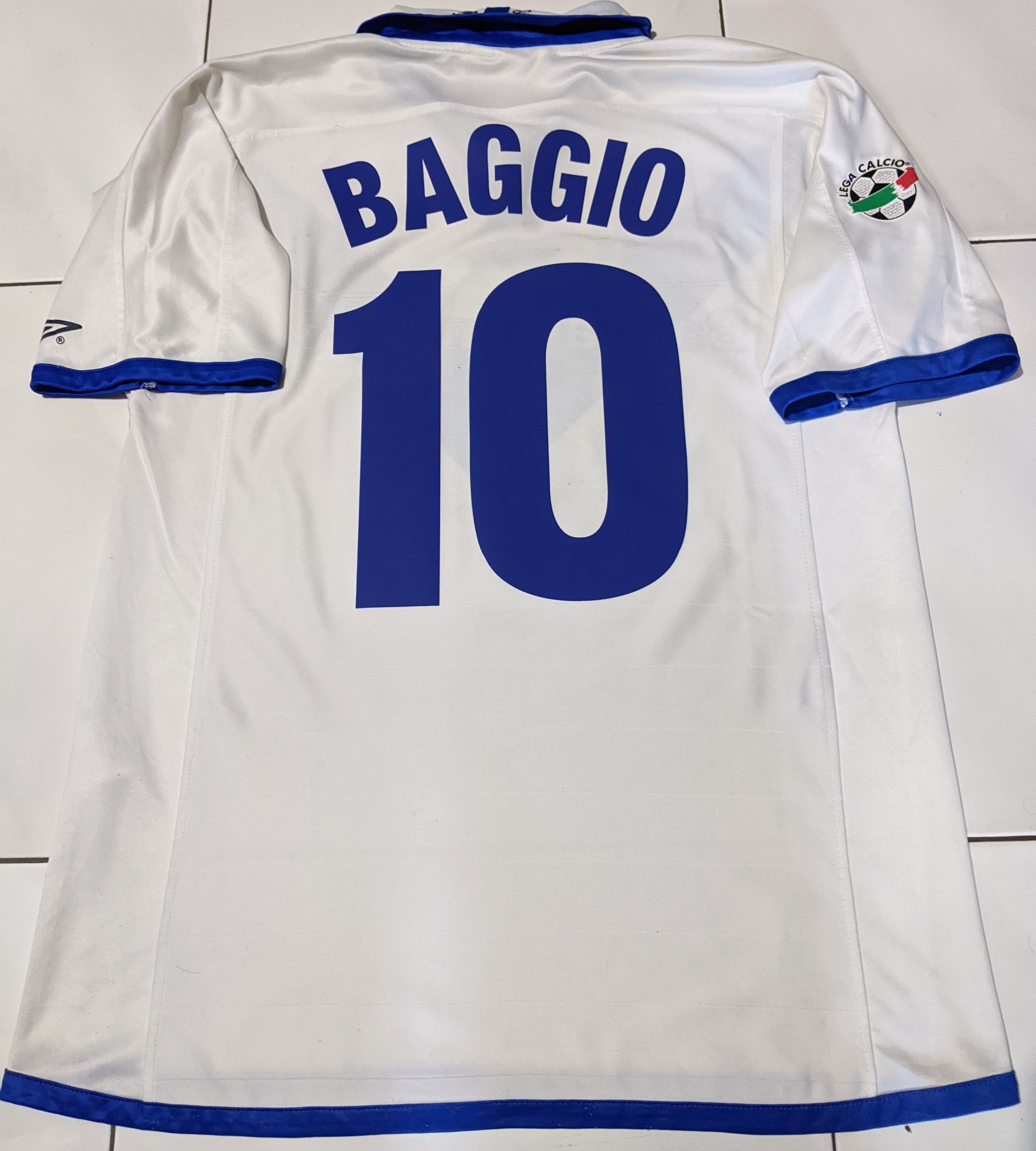 Umbro Brescia 2003-2004 Away Jersey Roberto Baggio 10 Size US L / EU 52-54 / 3 - 2 Thumbnail