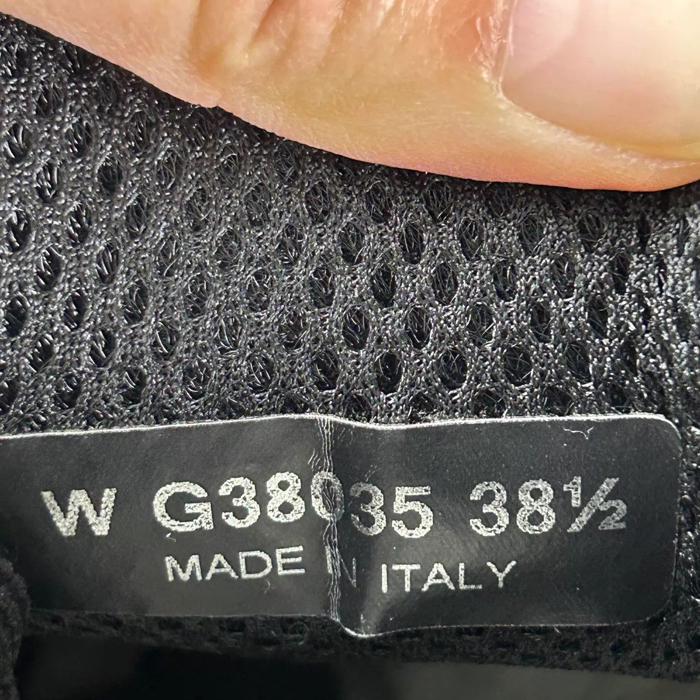 Chanel Chanel Women's Black Color Block CC Logo Sneakers 38.5 Size US 8 / IT 38 - 7 Thumbnail