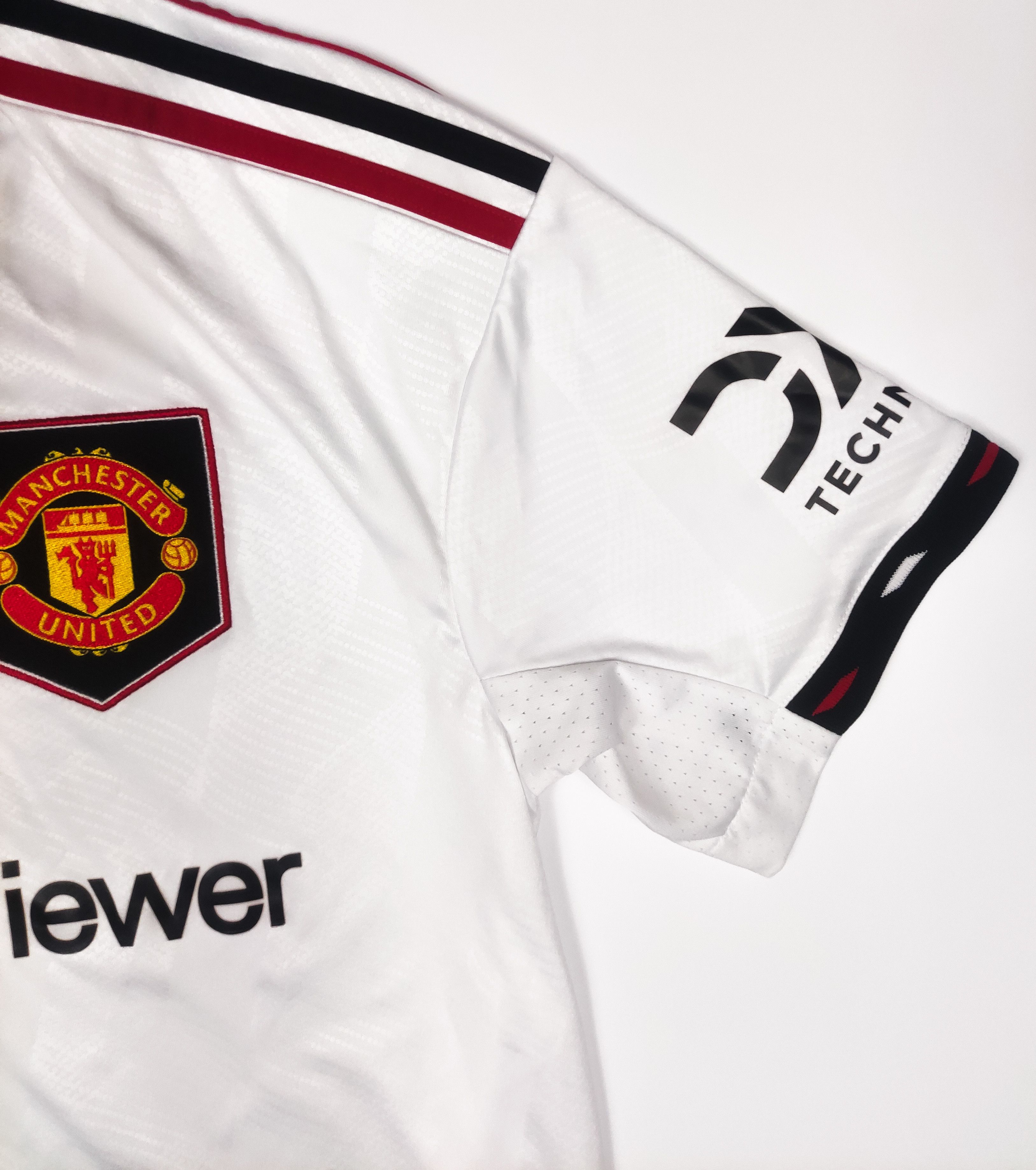 Adidas Manchester United 2022 2023 Adidas Away Shirt Size US S / EU 44-46 / 1 - 7 Thumbnail