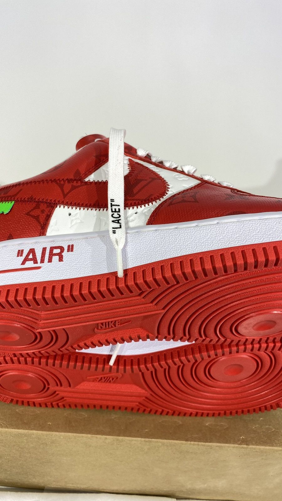 Louis Vuitton Louis Vuitton X Nike 8.5 Air Force 1 White Red Virgil Abloh Size US 8.5 / EU 41-42 - 11 Thumbnail