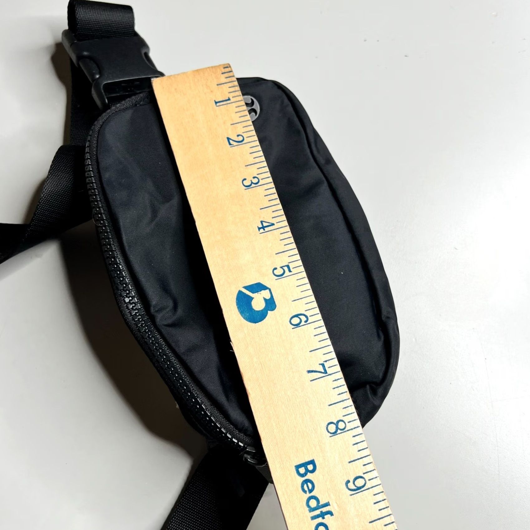 lululemon everywhere belt bag logo strap Alpha Gamma Delta 141cm (55.5) Lululemon Everywhere Belt Bag Black