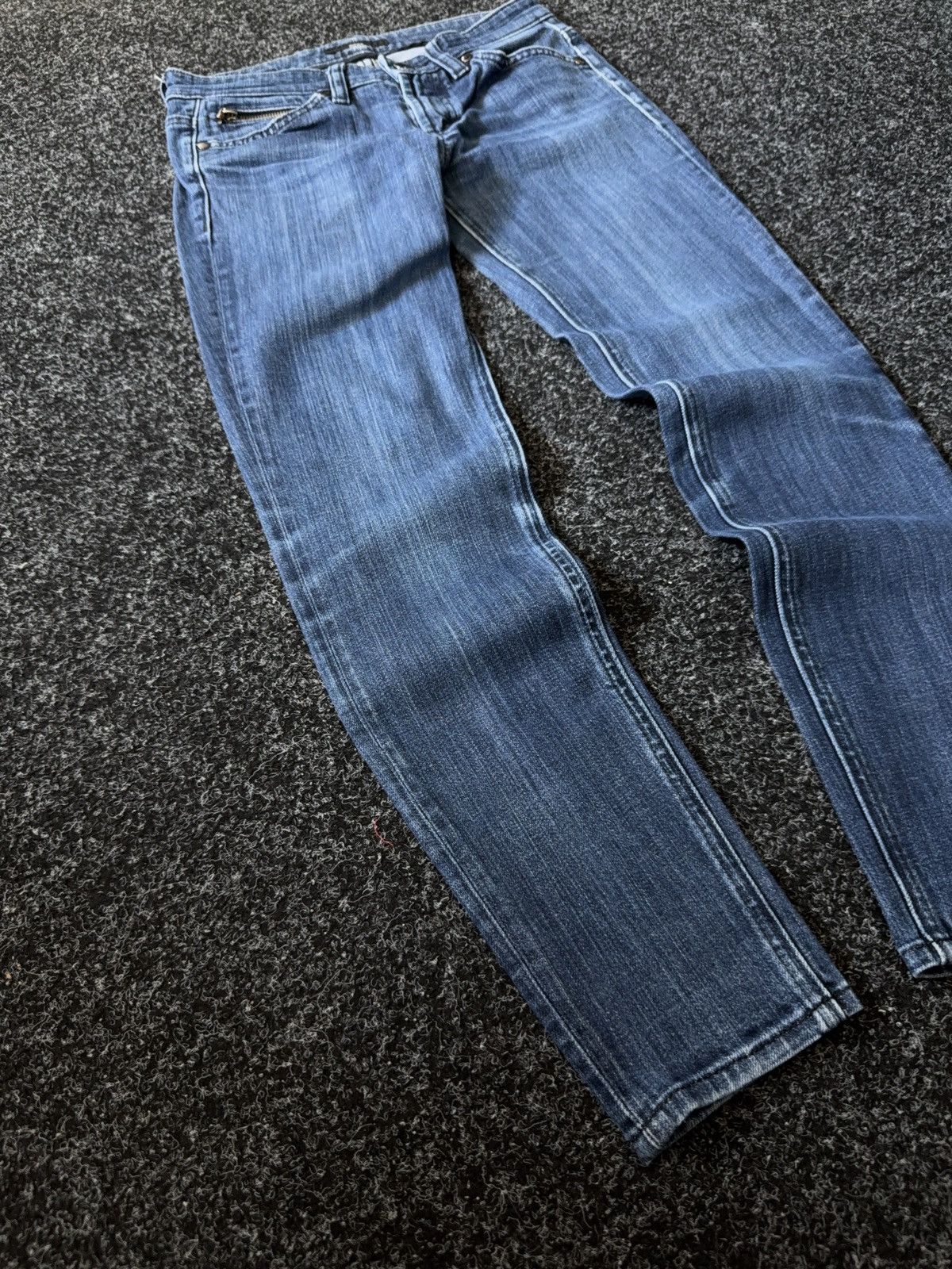 Hugo Boss Y2K retro 00s Luxury Hugo Boss skinny women’s pants Size 25" / US 0 / IT 36 - 2 Thumbnail