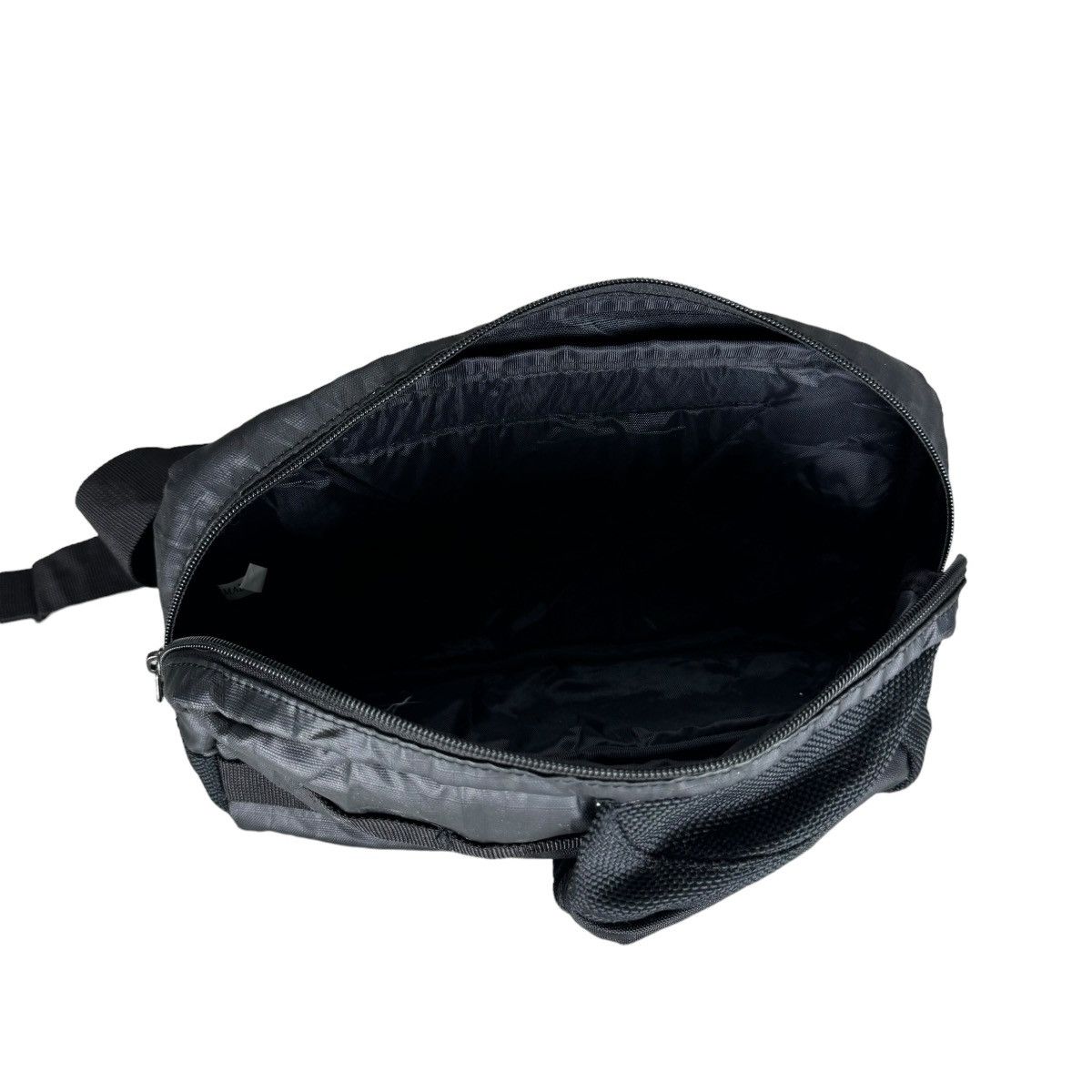 Oakley ❄️OAKLEY BLACK WAIST BAG Size ONE SIZE - 9 Thumbnail