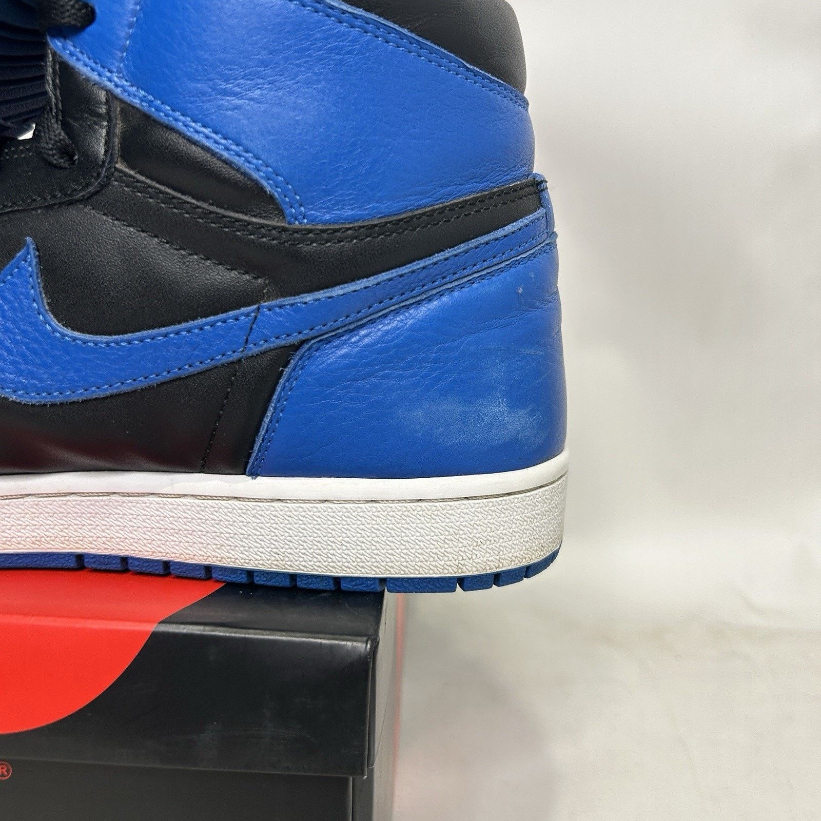Jordan Brand Nike Air Jordan 1 High OG “Royal Blue” 2017 Size US 13 / EU 46 - 10 Thumbnail