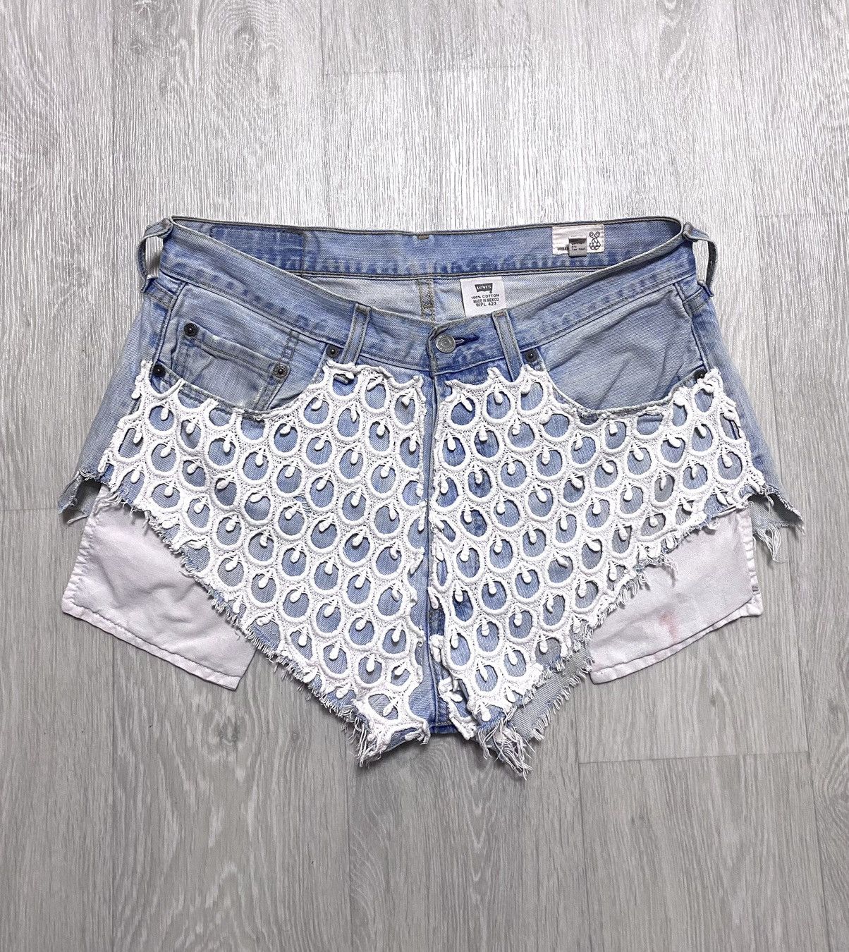 Levi's Vintage Clothing Women’s Levi’s Urban Renewal Washed Blue Mini Shorts Rework Size 29" - 2 Thumbnail