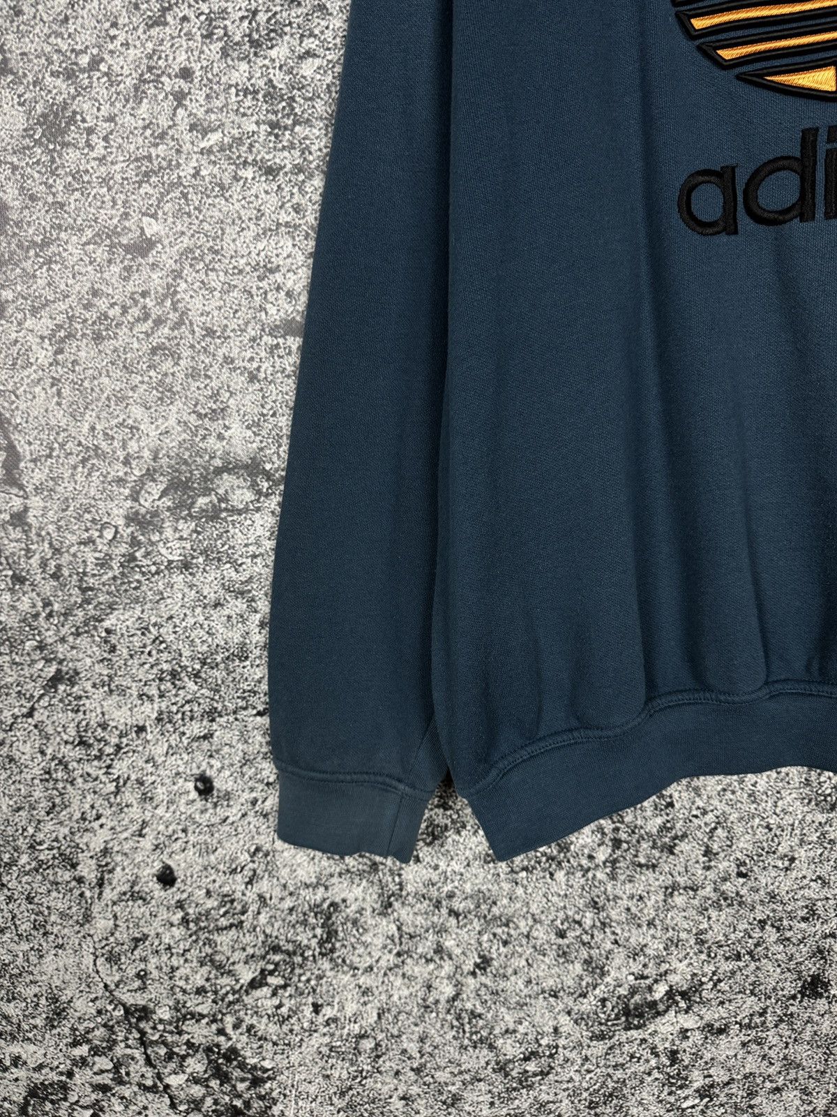 Adidas Vintage 90s Adidas Sweatshirt Big Trefoil Logo Retro Size L Size US L / EU 52-54 / 3 - 4 Thumbnail