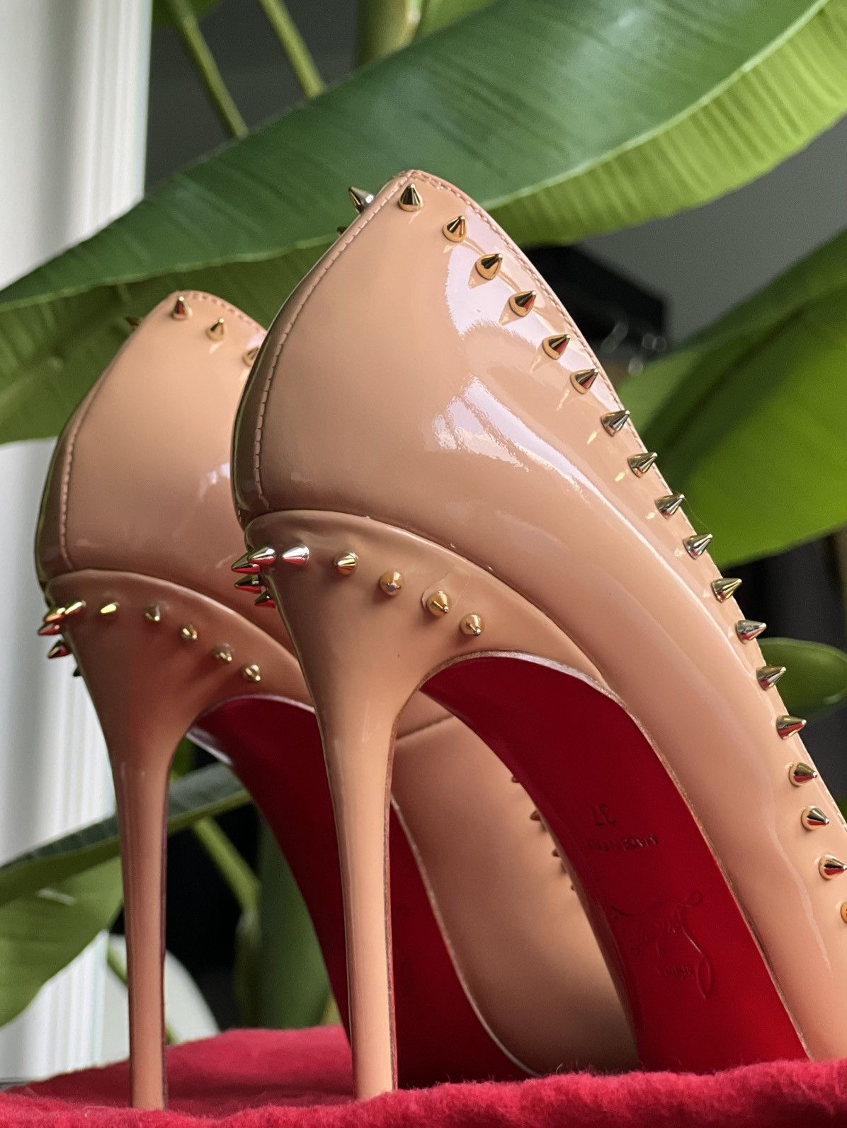 Christian Louboutin Christian Louboutin Nude Patent Spiked Heels Size 37 Size US 7 / IT 37 - 9 Thumbnail