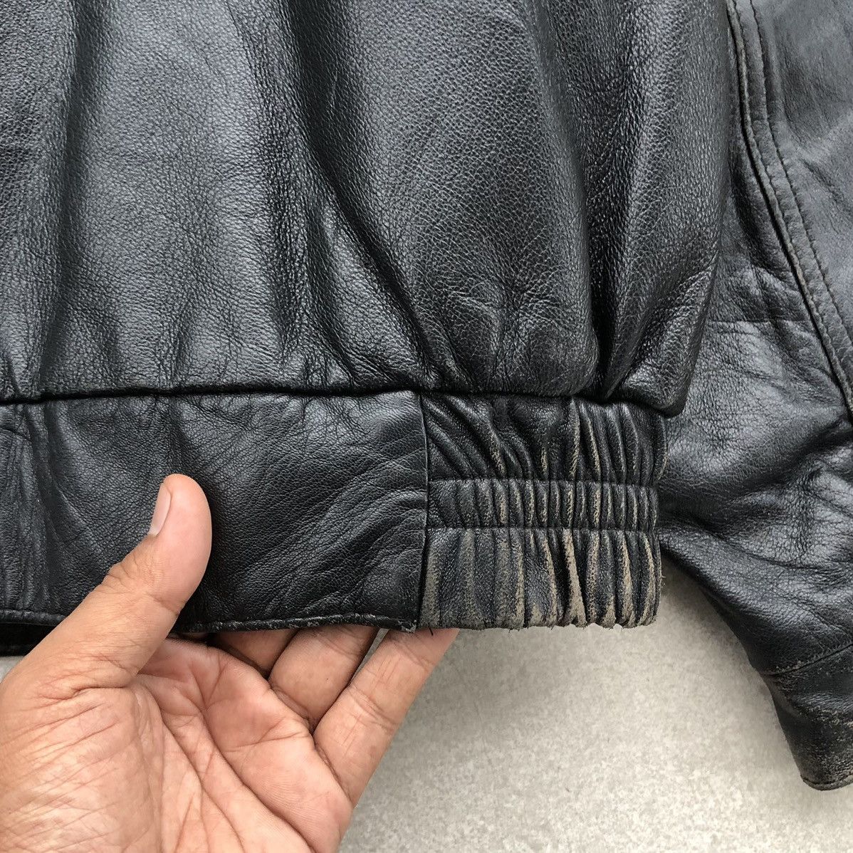 Vintage Vintage BOVET Leather Black Bomber Jacket Made In Canada 🇨🇦 Size US XL / EU 56 / 4 - 14 Thumbnail