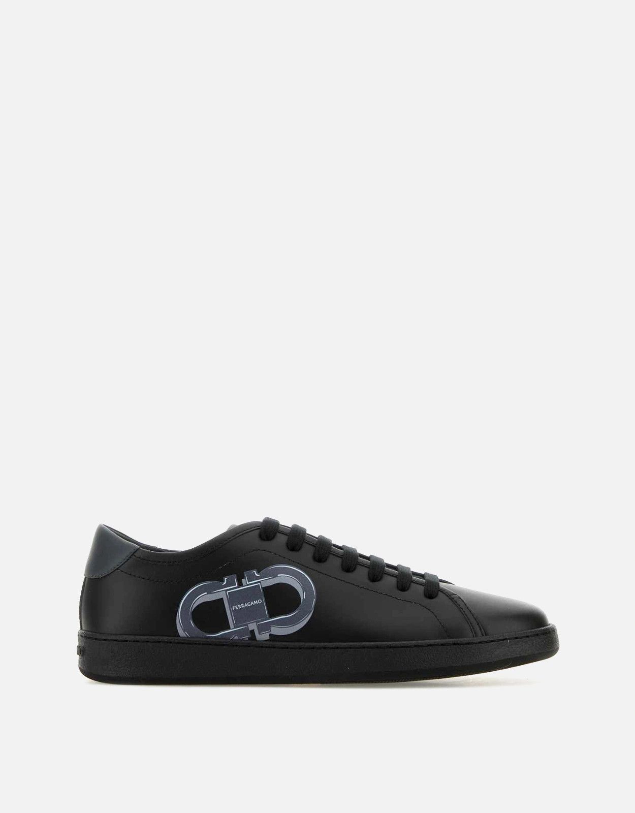 o1s1rm1125 Low-Top Sneakers in Black